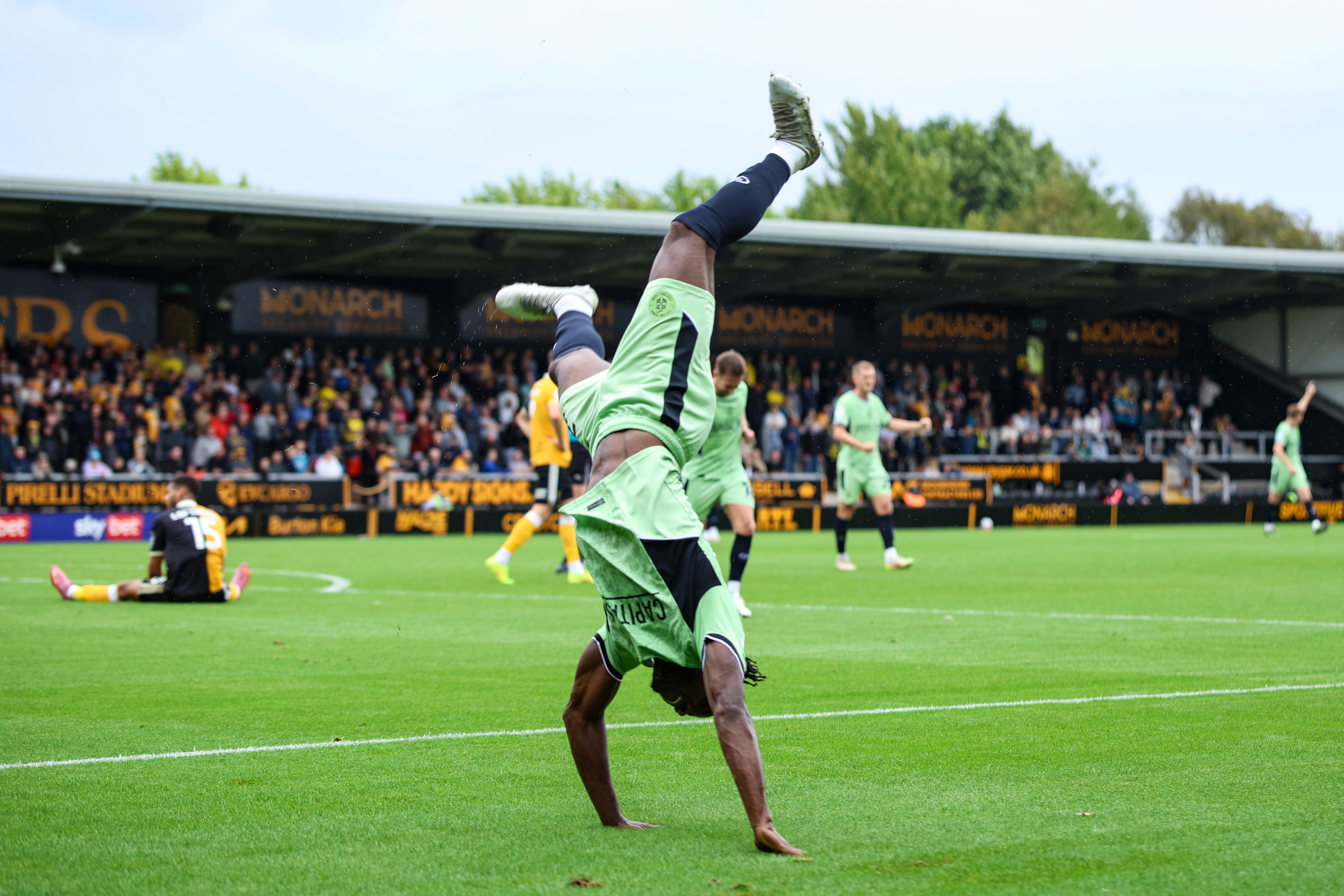 GD Burton v Luton 30AUG25 056 Image