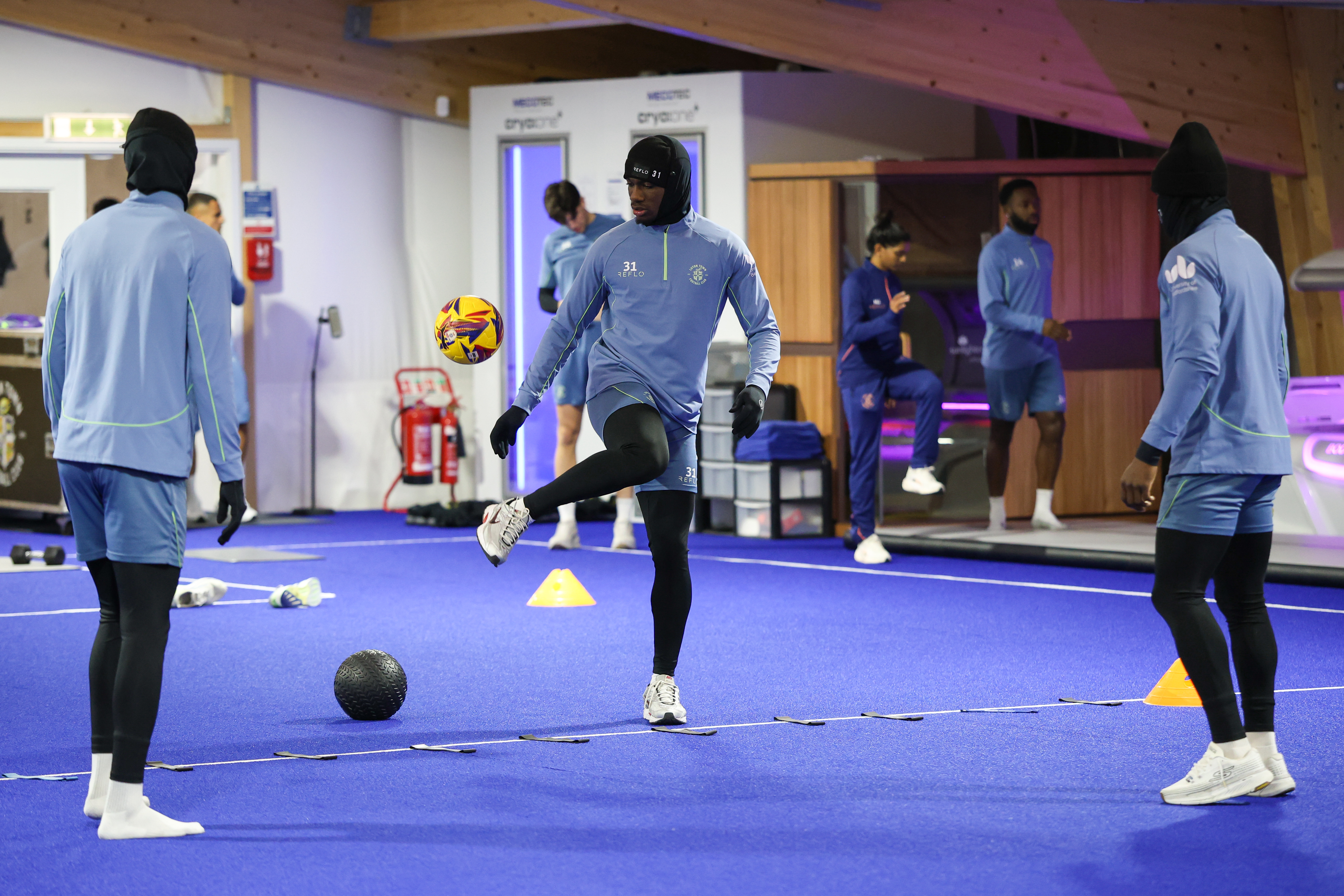GD Luton Training Pre BrightonU21s 006 Image