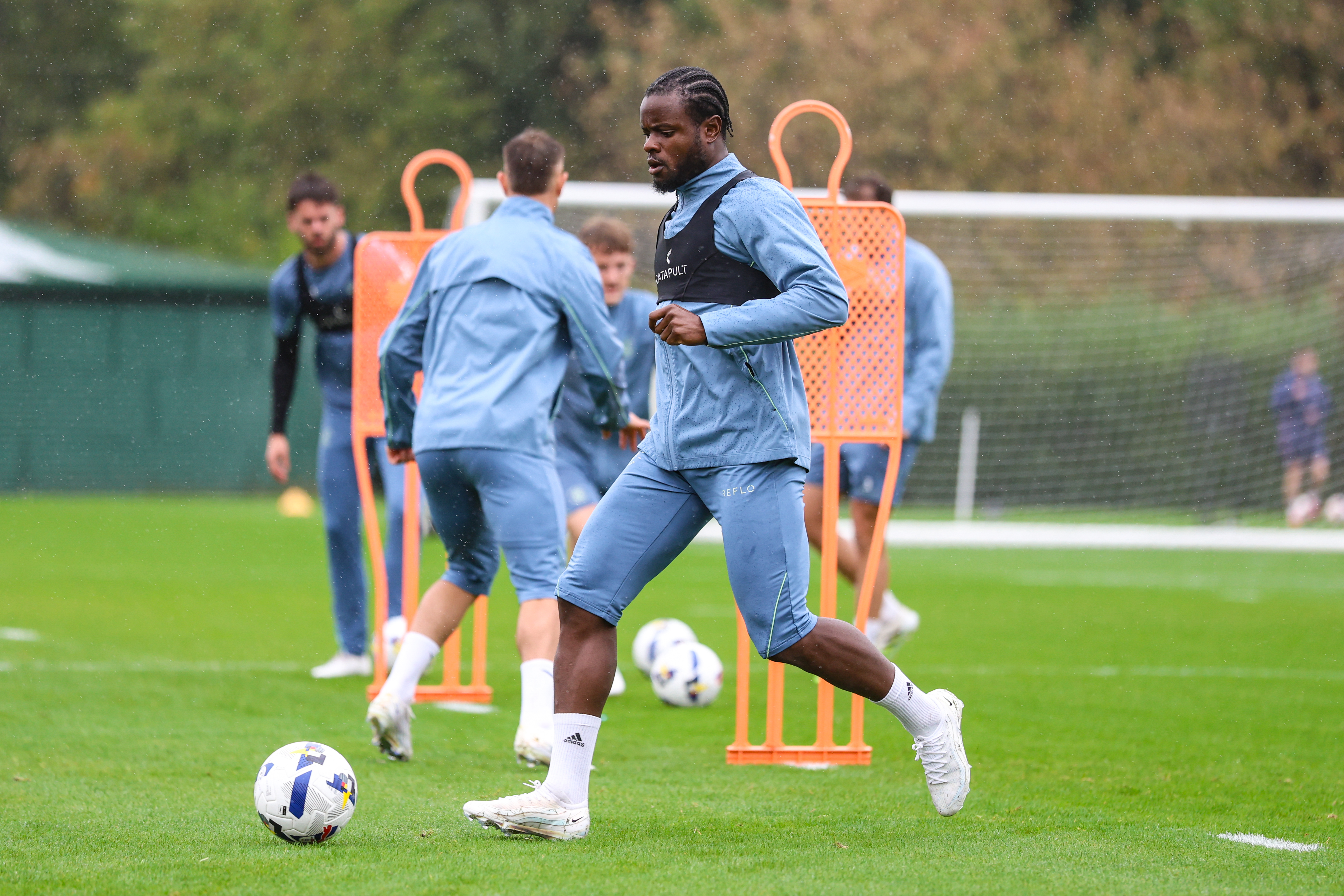 GD Luton Pre Stevenage Training 084 Image