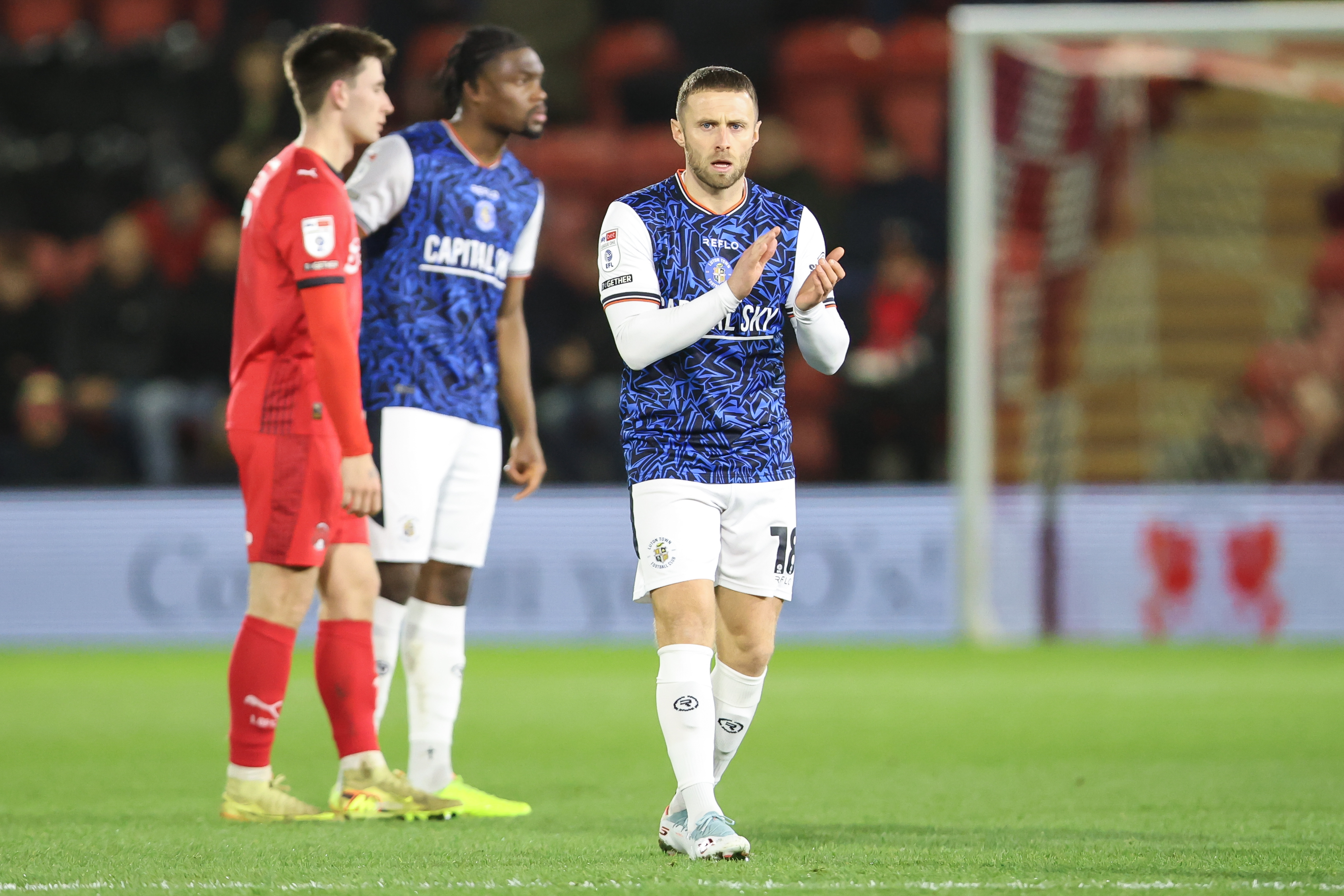 GD Orient v Luton 09DEC25 023 Image