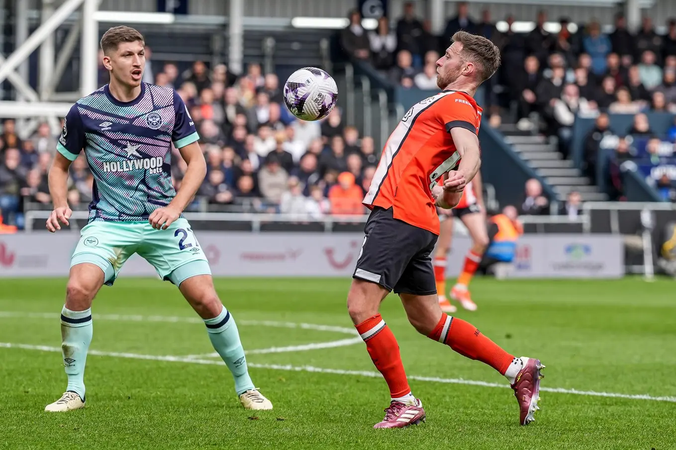 ltfc_luton_v_brentford_20apr24_030.jpg