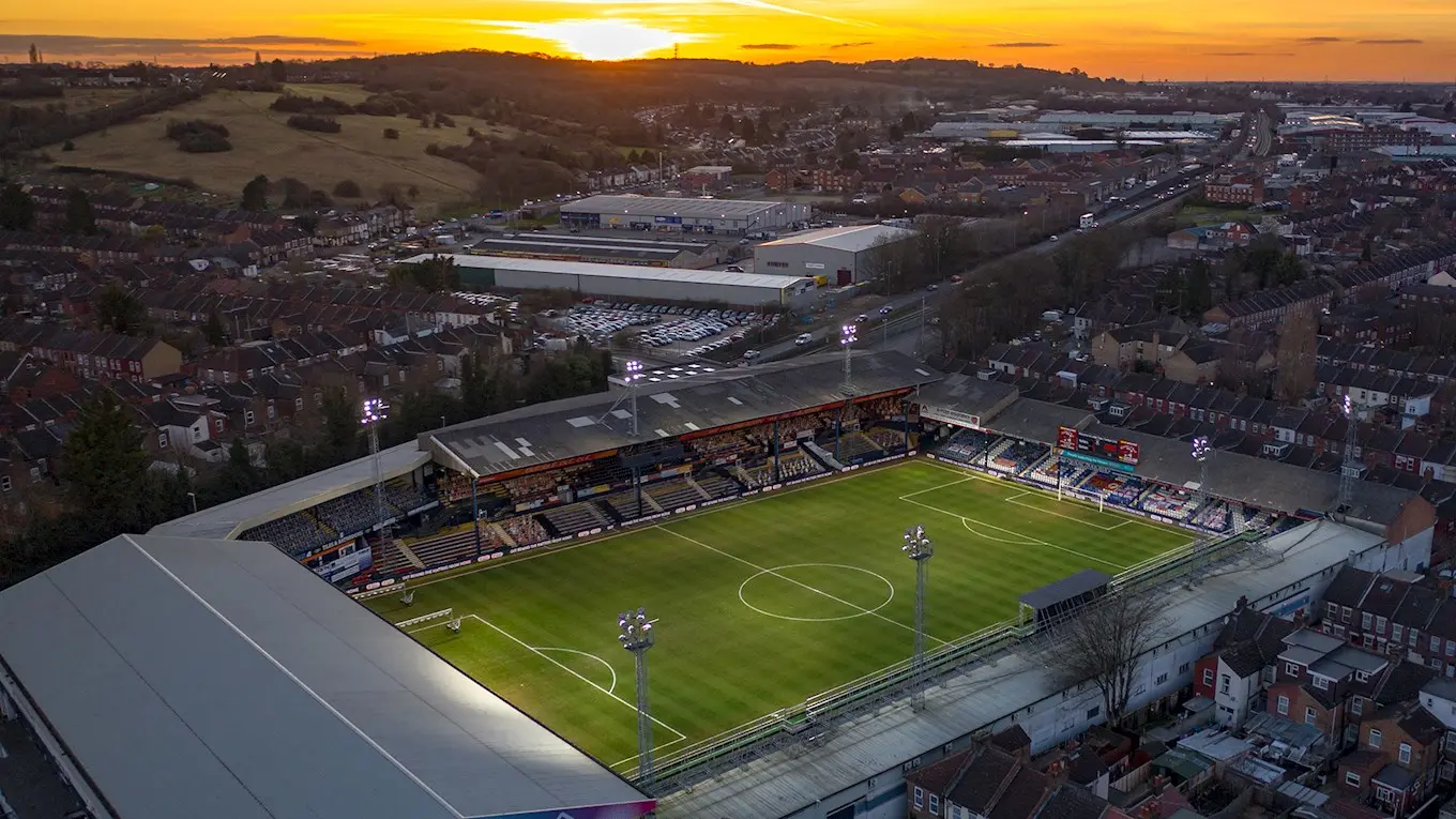 luton-town-football-club-20.jpg