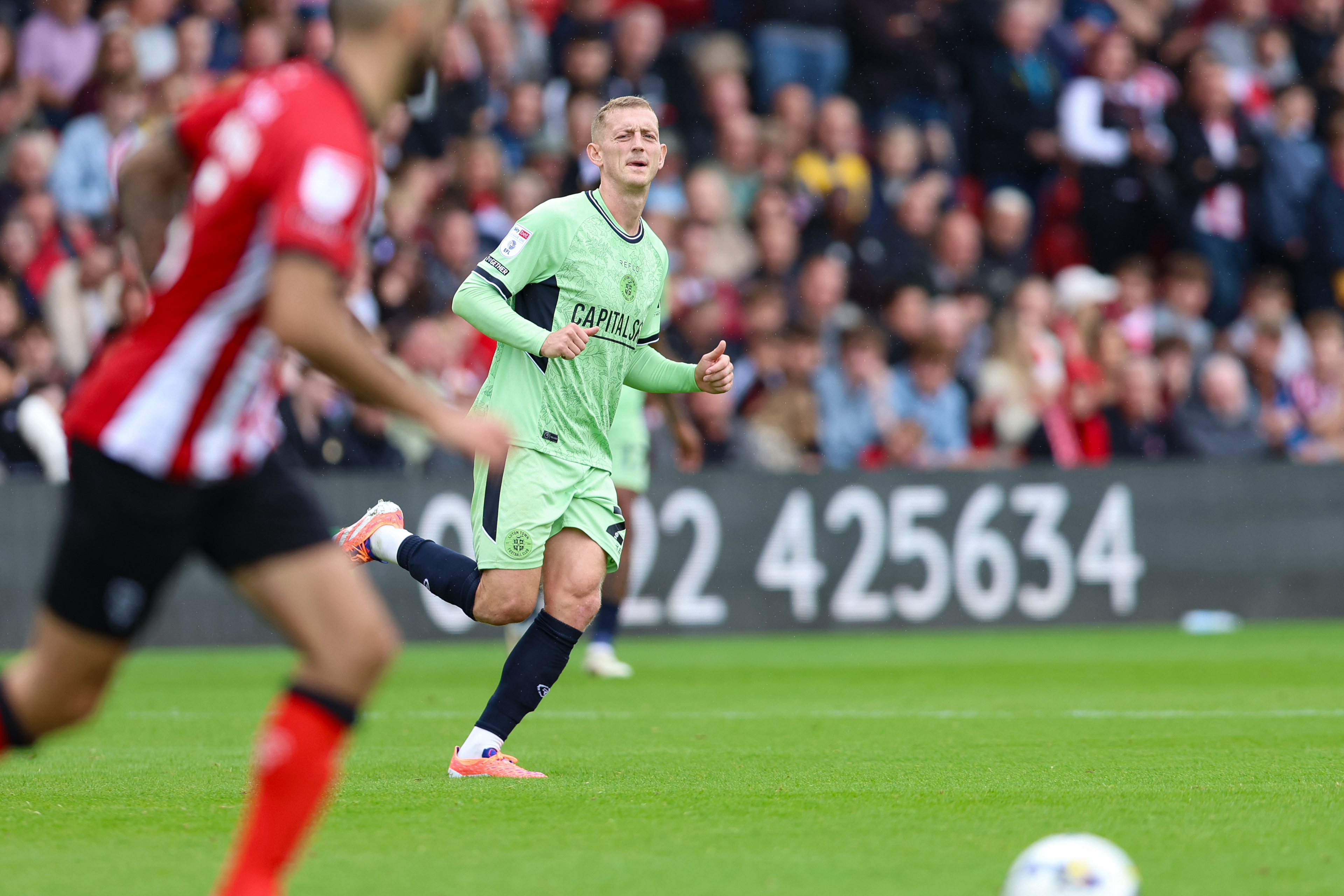 GD Lincoln v Luton 20SEP25 019 Image