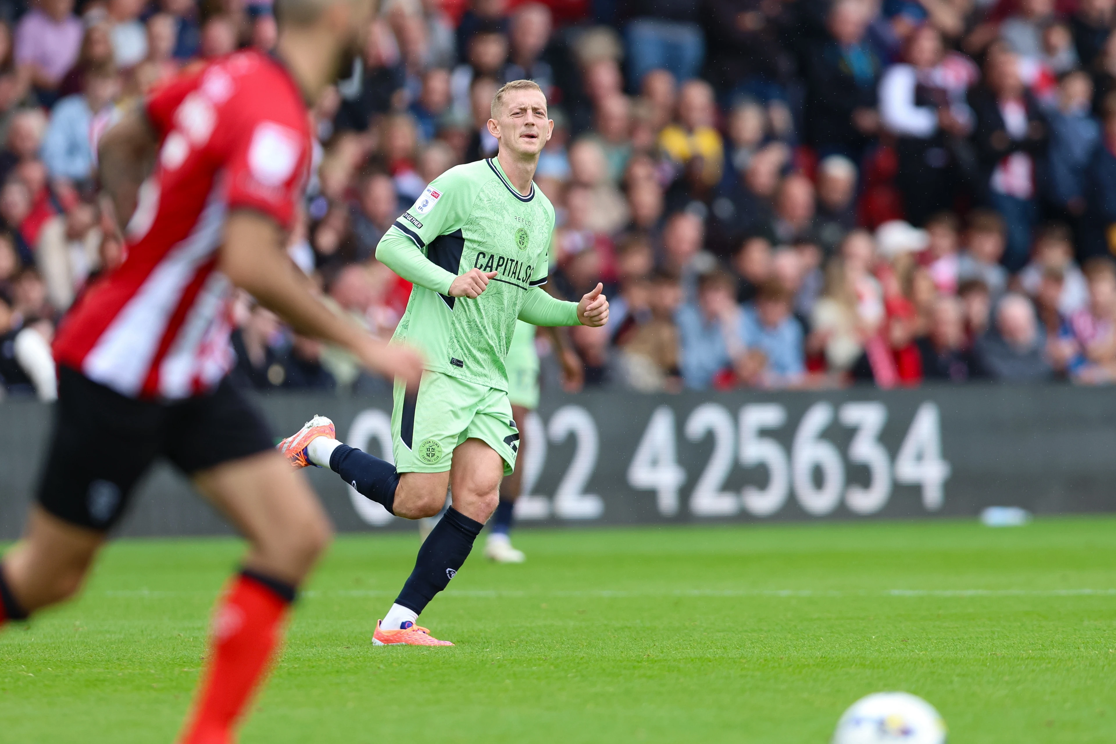 GD Lincoln v Luton 20SEP25 019 Image