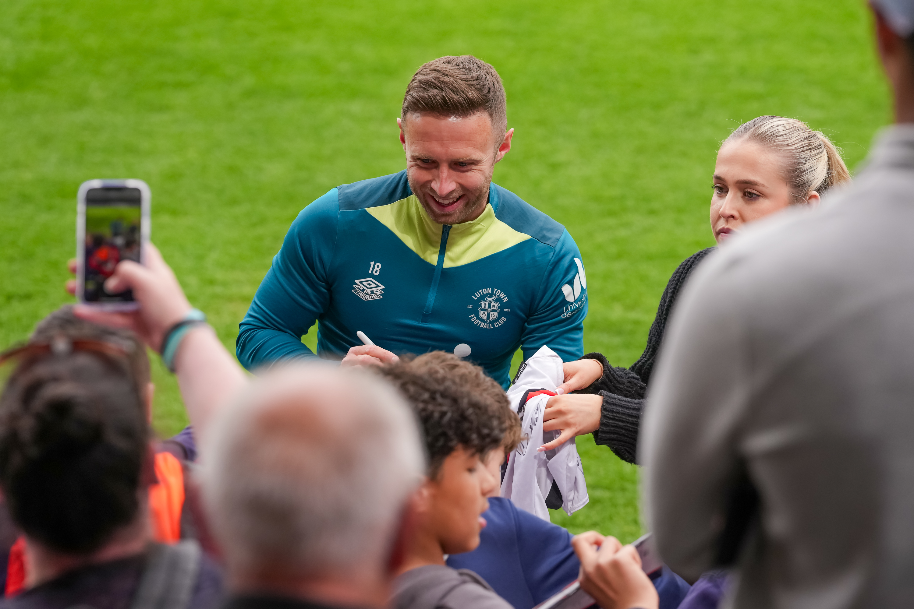 41393800 PMI Luton Open Training 14APR25 0241 Image