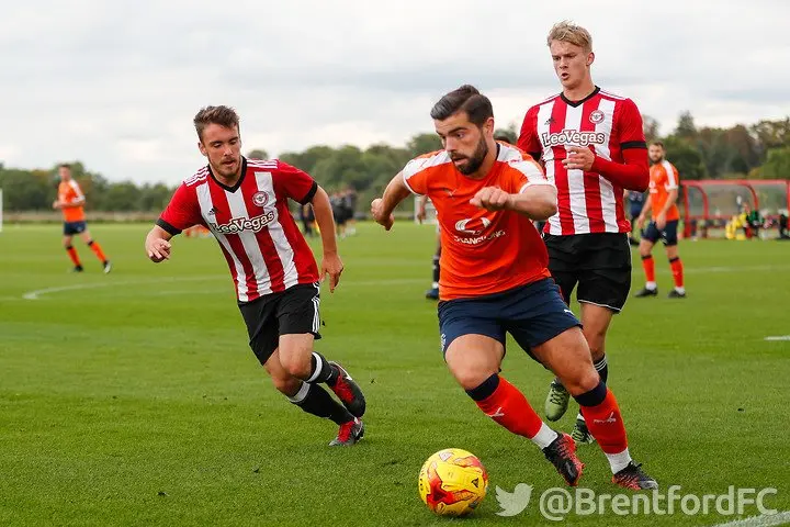 elliot-lee-v-brentford.jpg