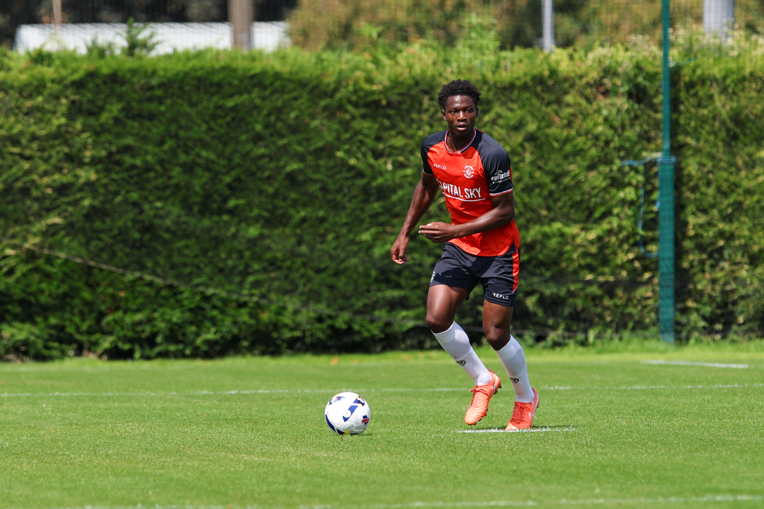 GD Luton U21s v Leyton Orient 010 Image