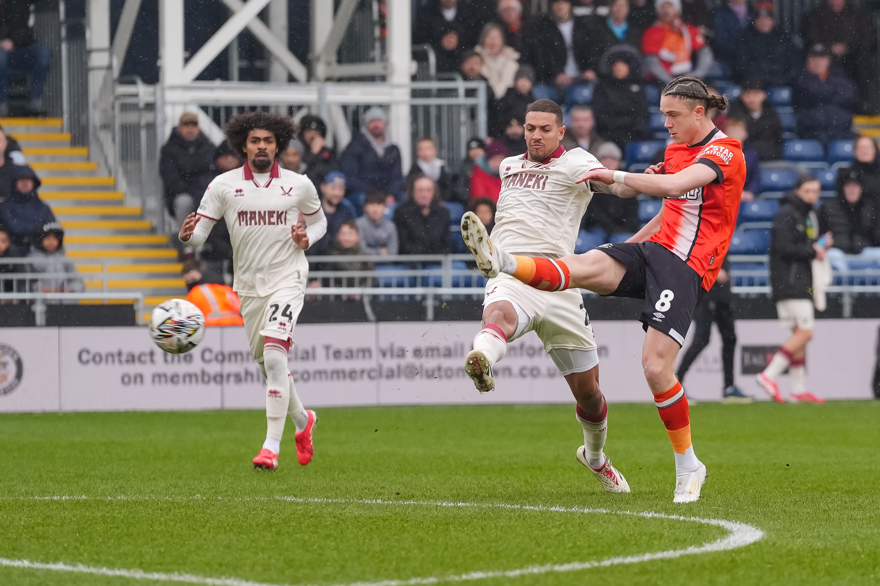 PMI Luton v Sheff Utd 15FEB25 0002 Image