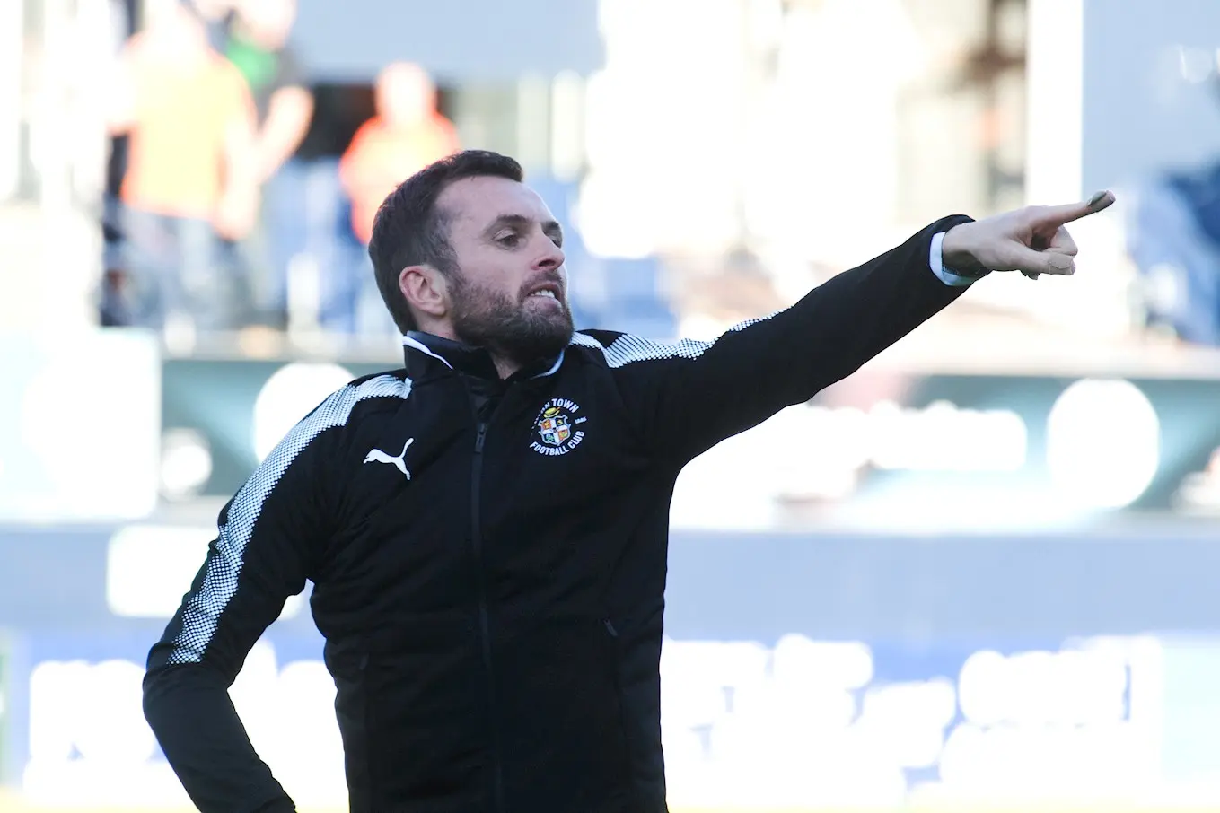 nathan-jones-v-chesterfield.jpg