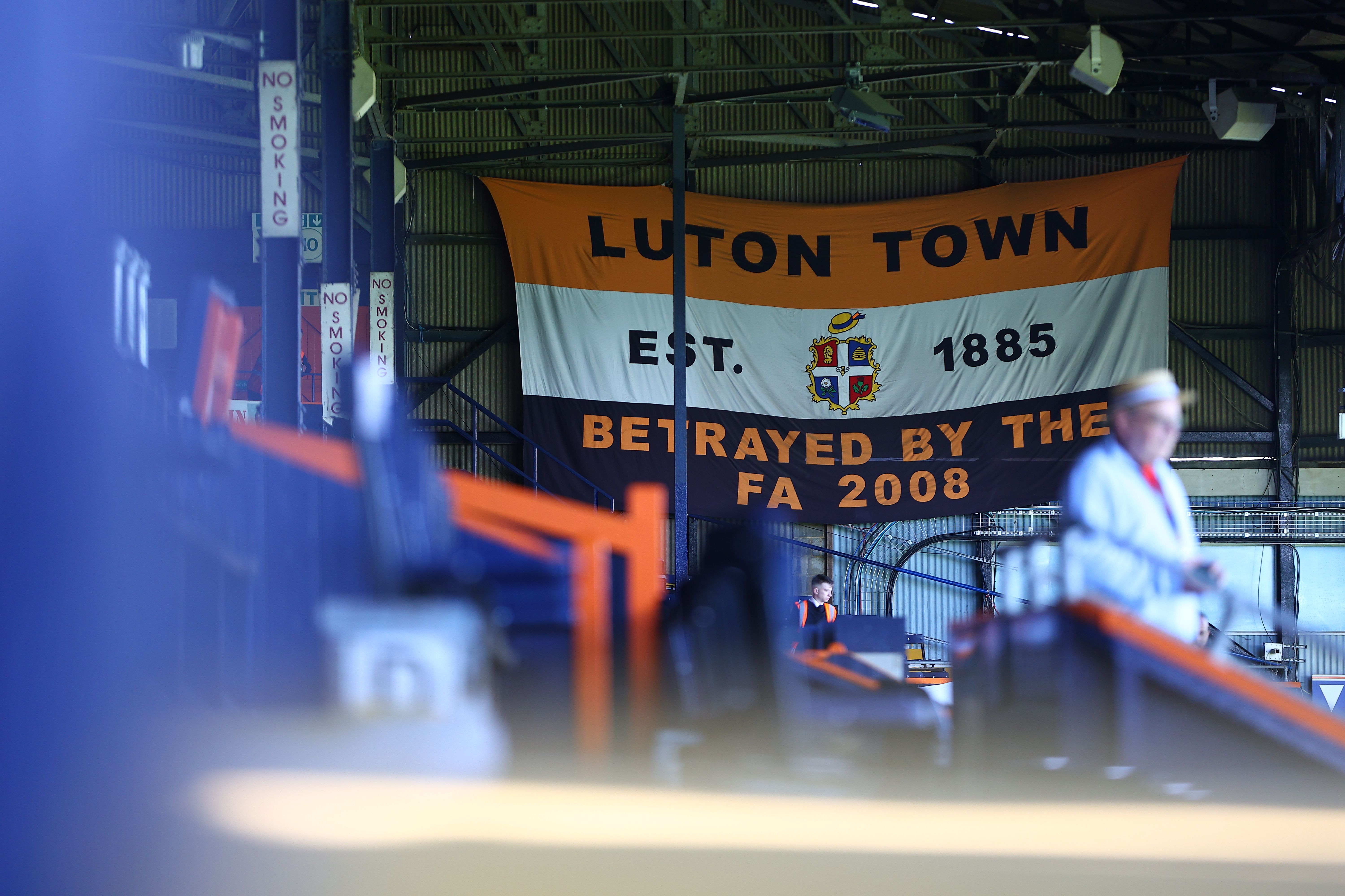 luton fa flag