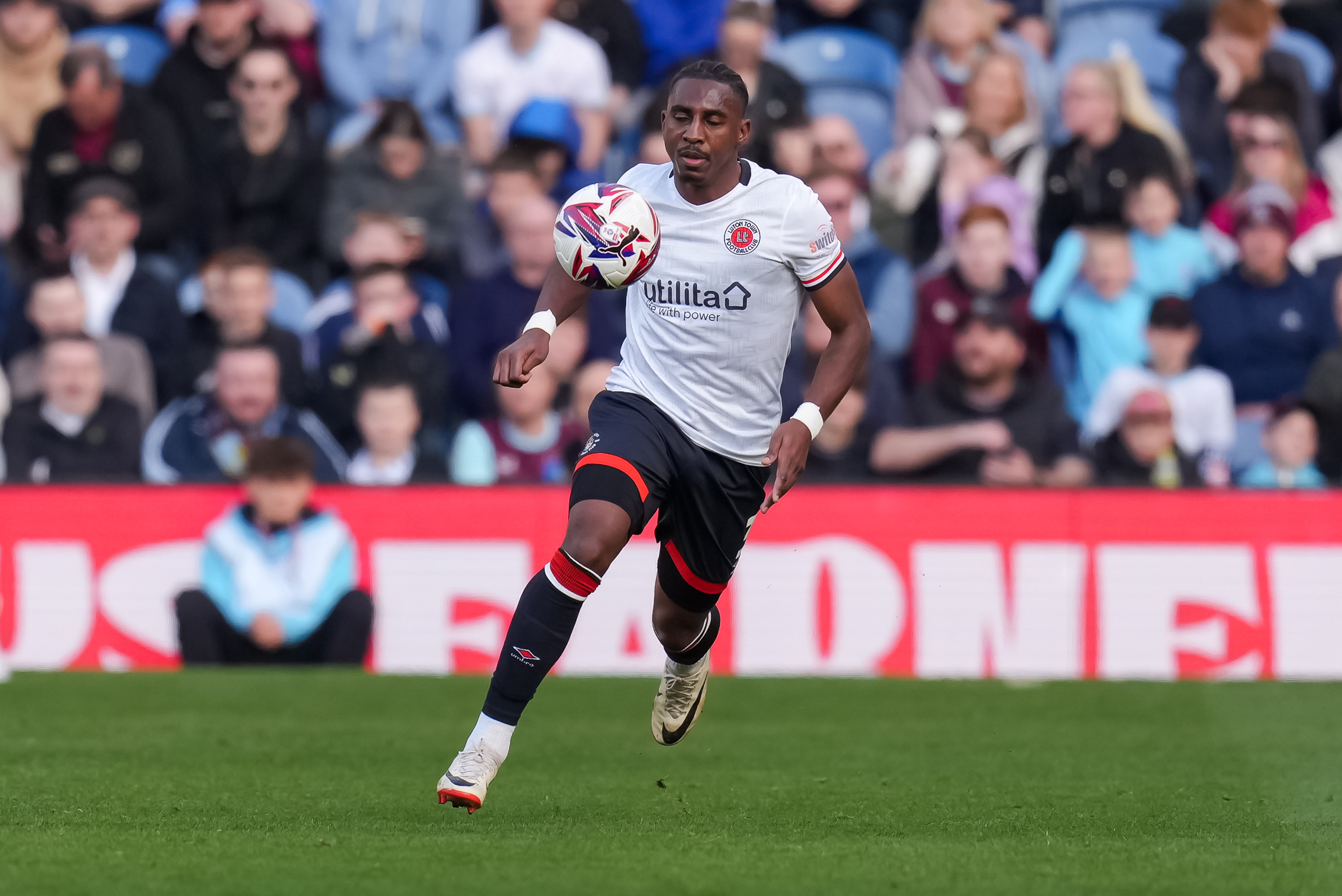 PMI Burnley v Luton 08MAR25 0043 Image
