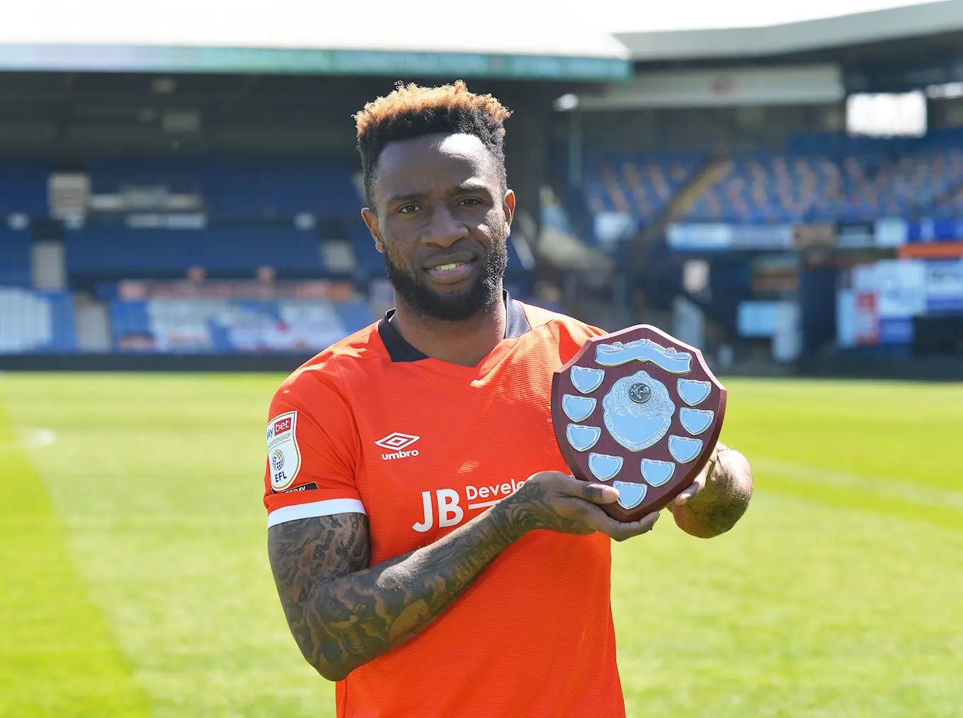 award_lualua1.jpg