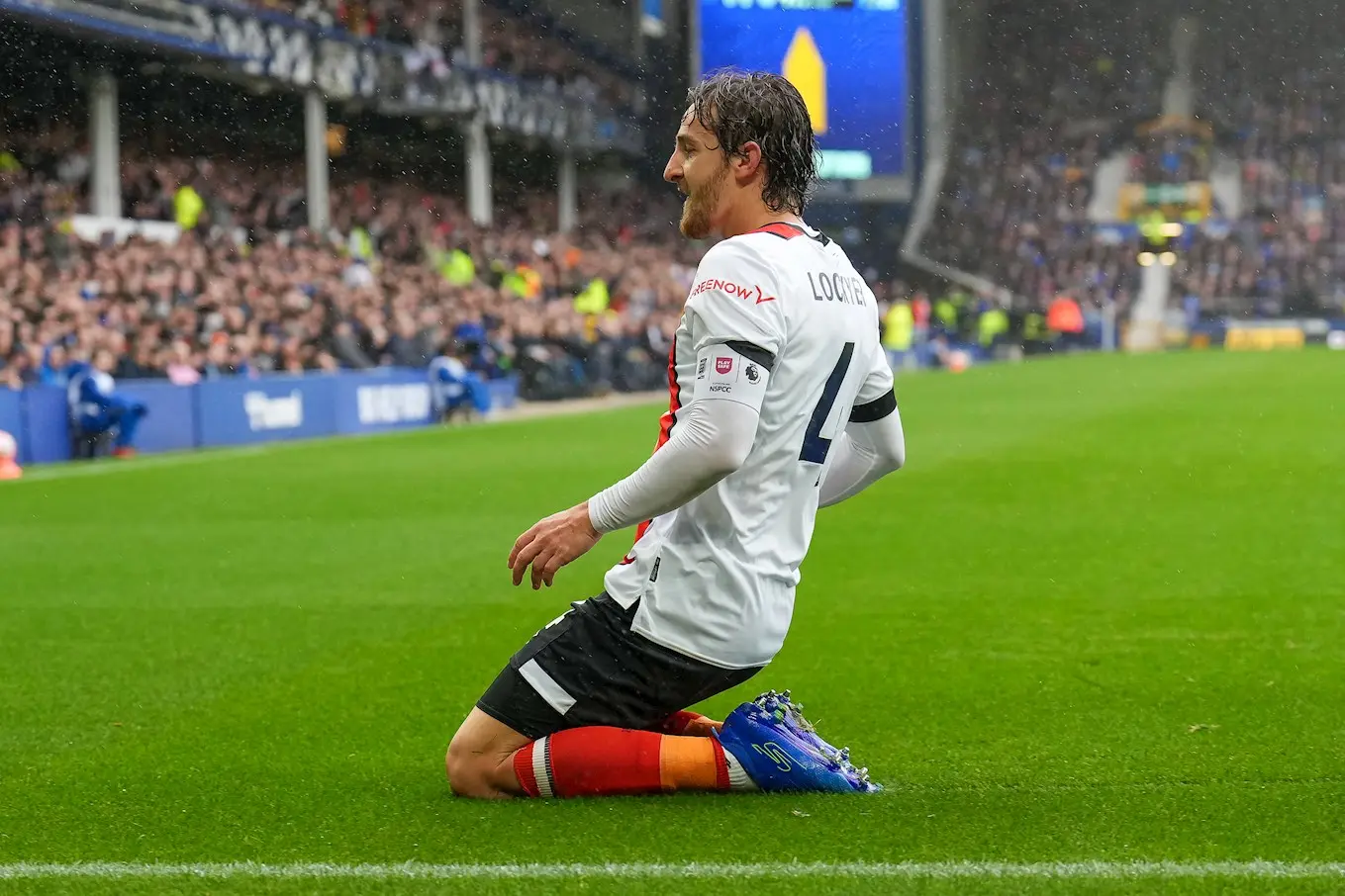 ltfc_everton_v_luton_30sep23_lockyer_goal_0019.jpg