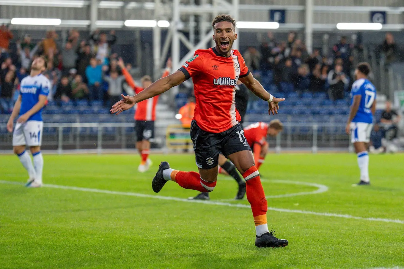 ltfc_luton_town_v_gillingham_29aug23_0018.jpg