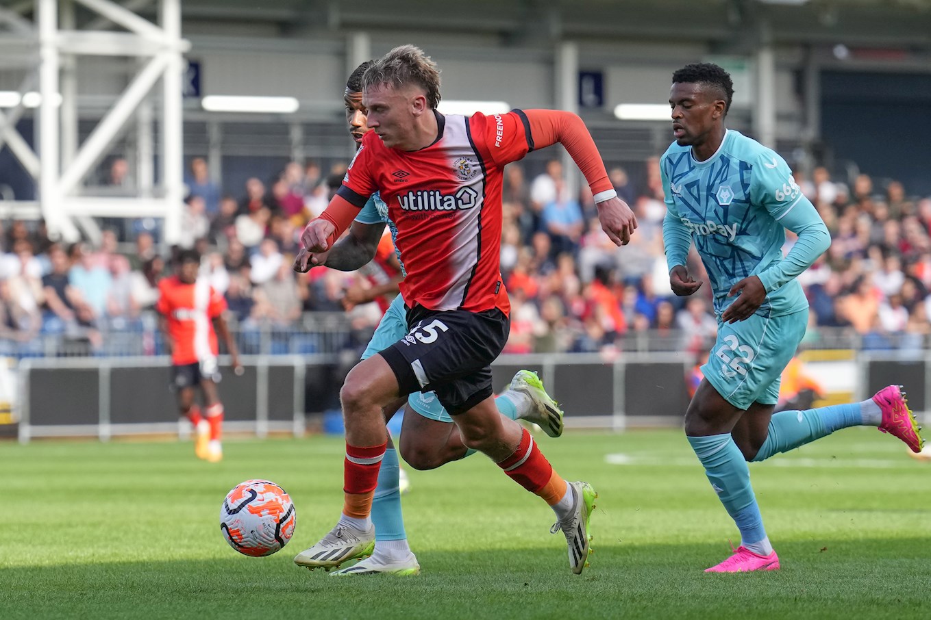 ltfc_luton_v_wolves_23sep23_0028.jpg
