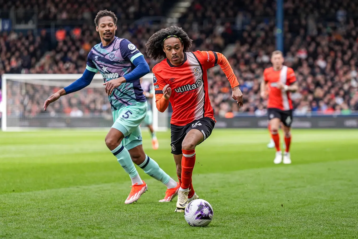 ltfc_luton_v_brentford_20apr24_014.jpg