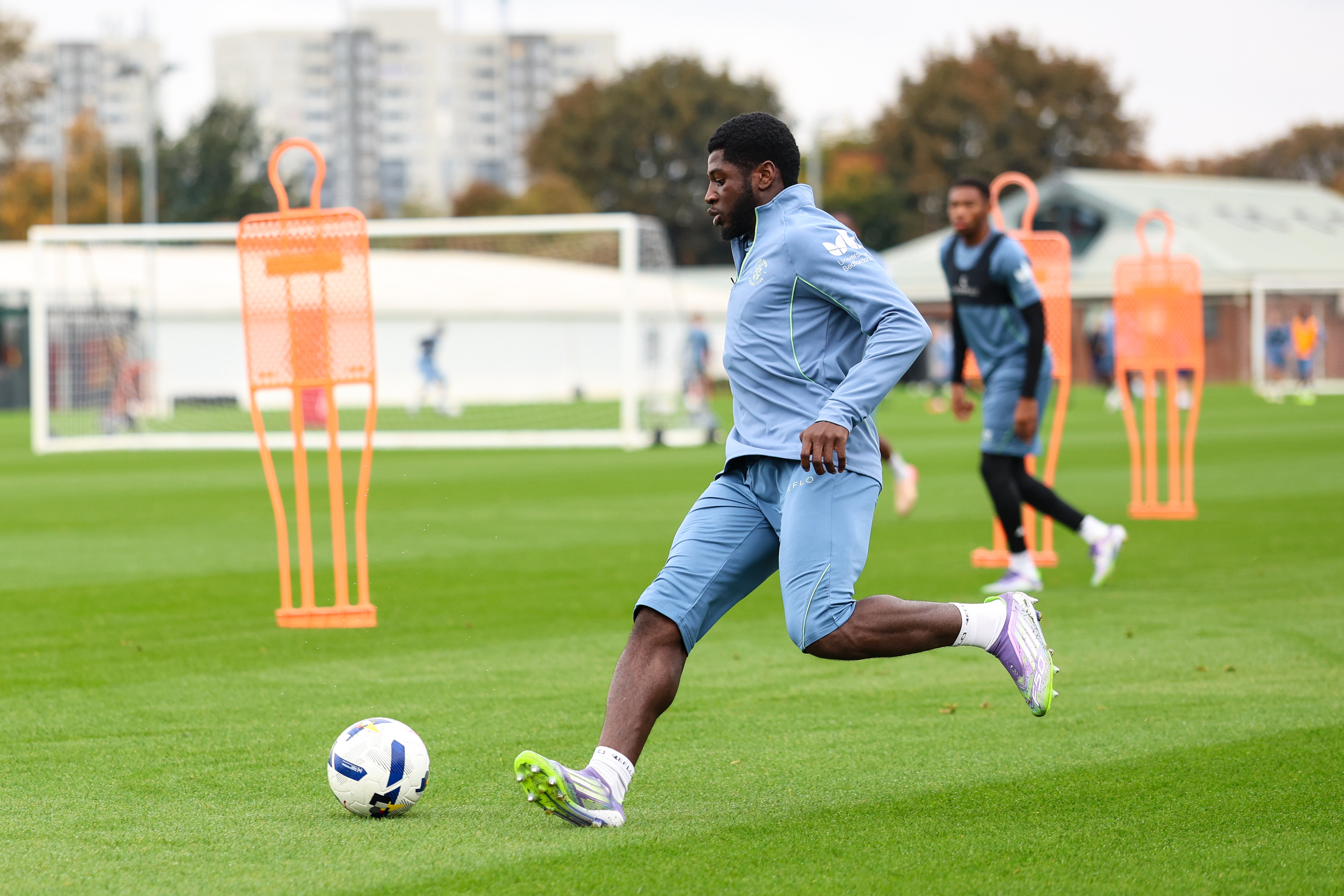 GD Luton Pre Mansfield Training 090 Image