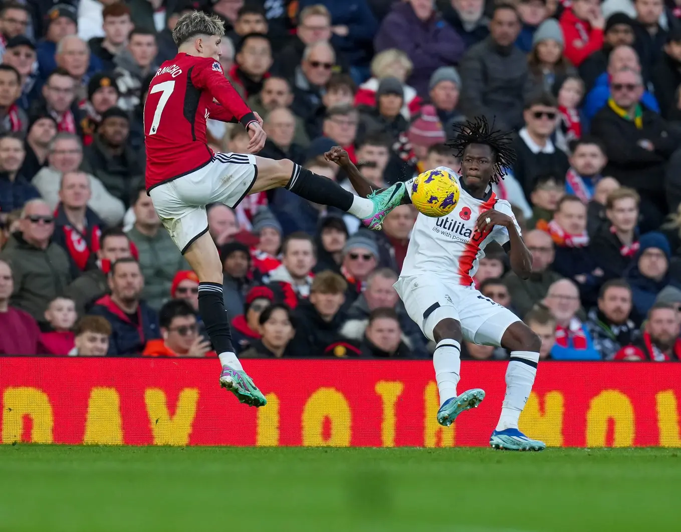 ltfc_manchester_utd_v_luton_11nov23_0017.jpg