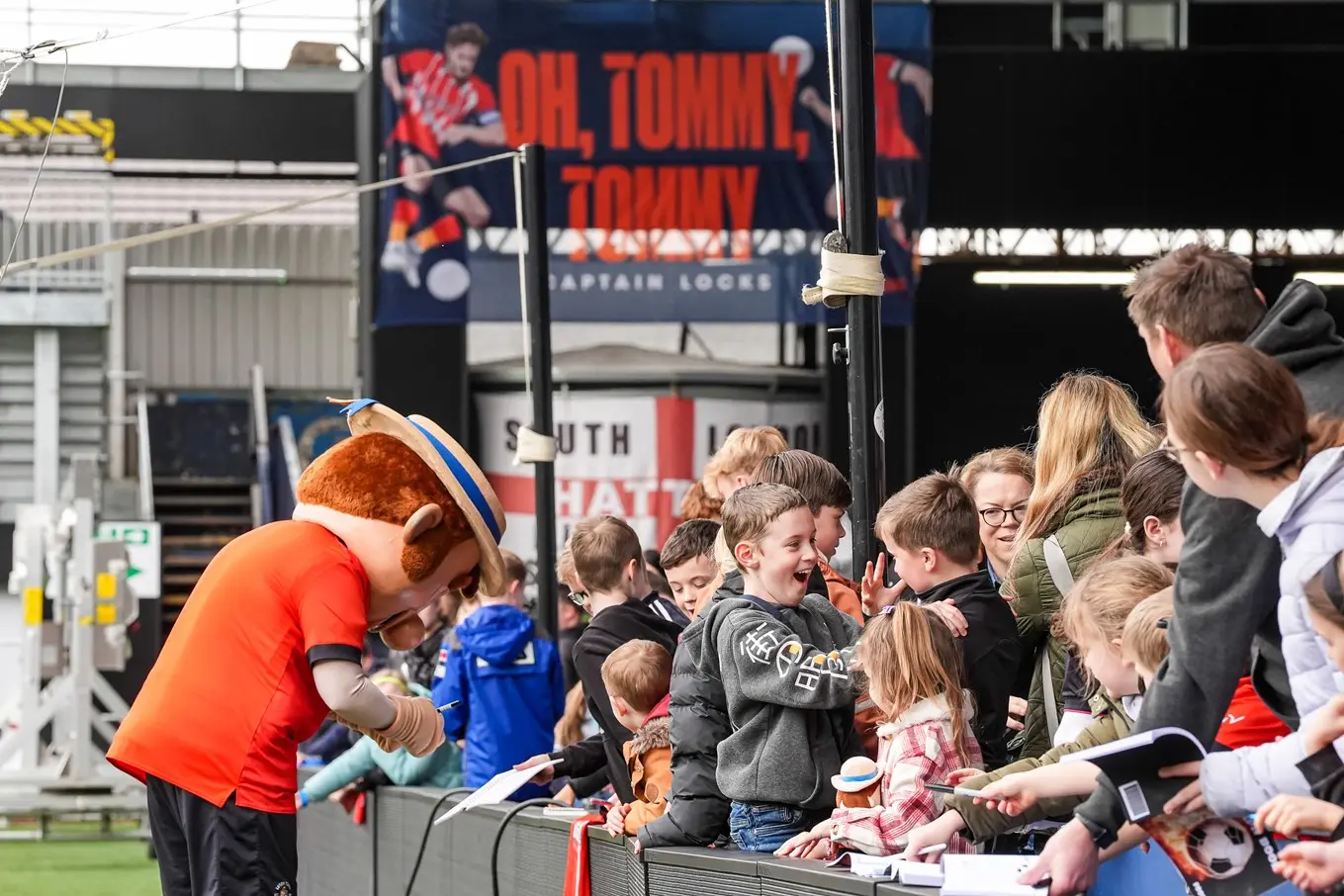 ltfc_luton_open_training_08apr24_084.jpg