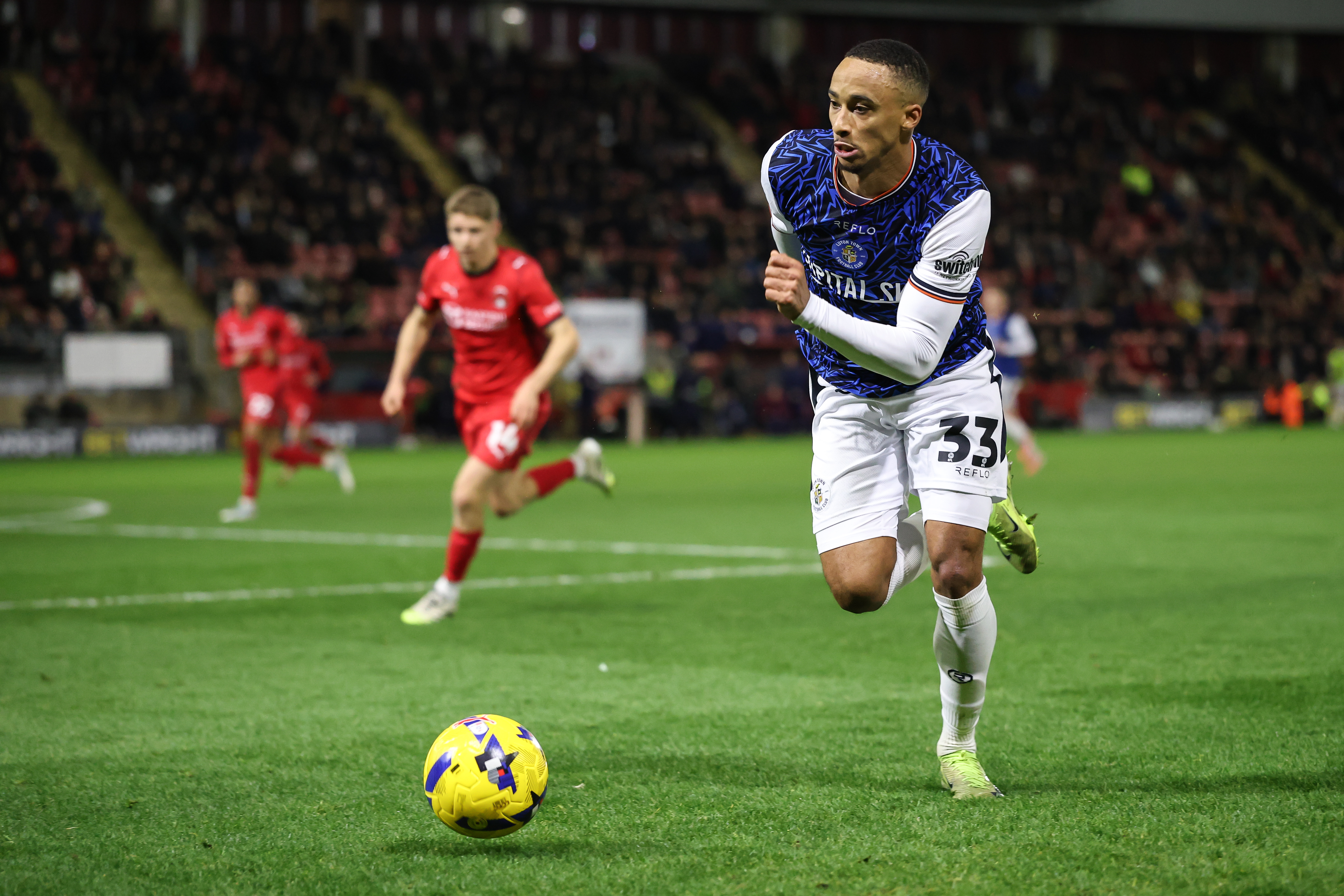 GD Orient v Luton 09DEC25 022 Image