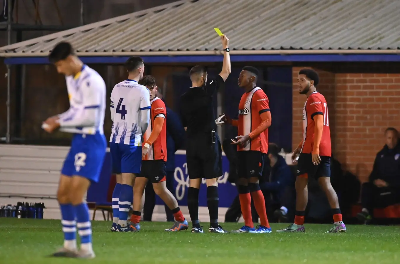 colchester-united-v-luton-town-029.jpg