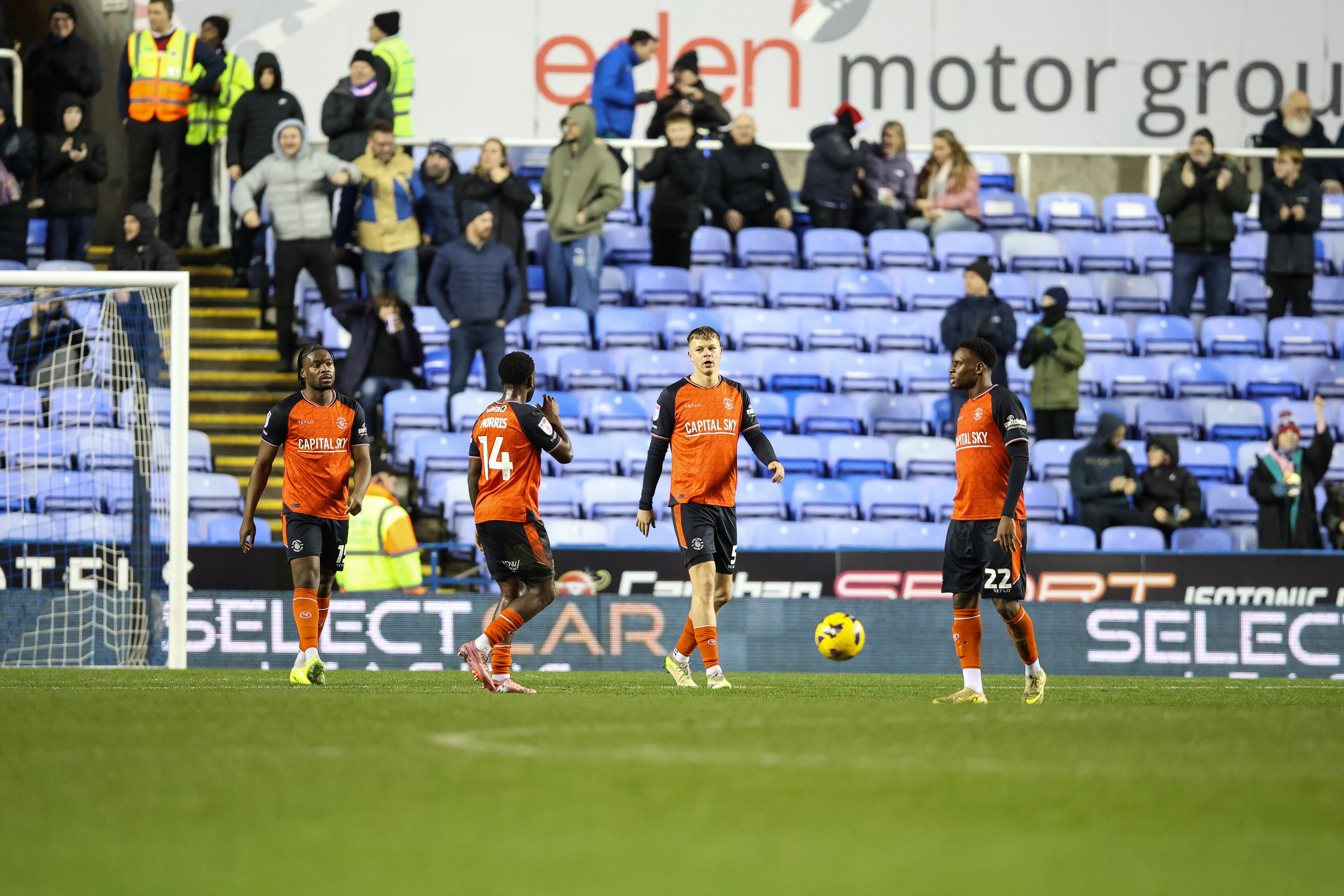 GD Reading v Luton 18DEC25 015 Image