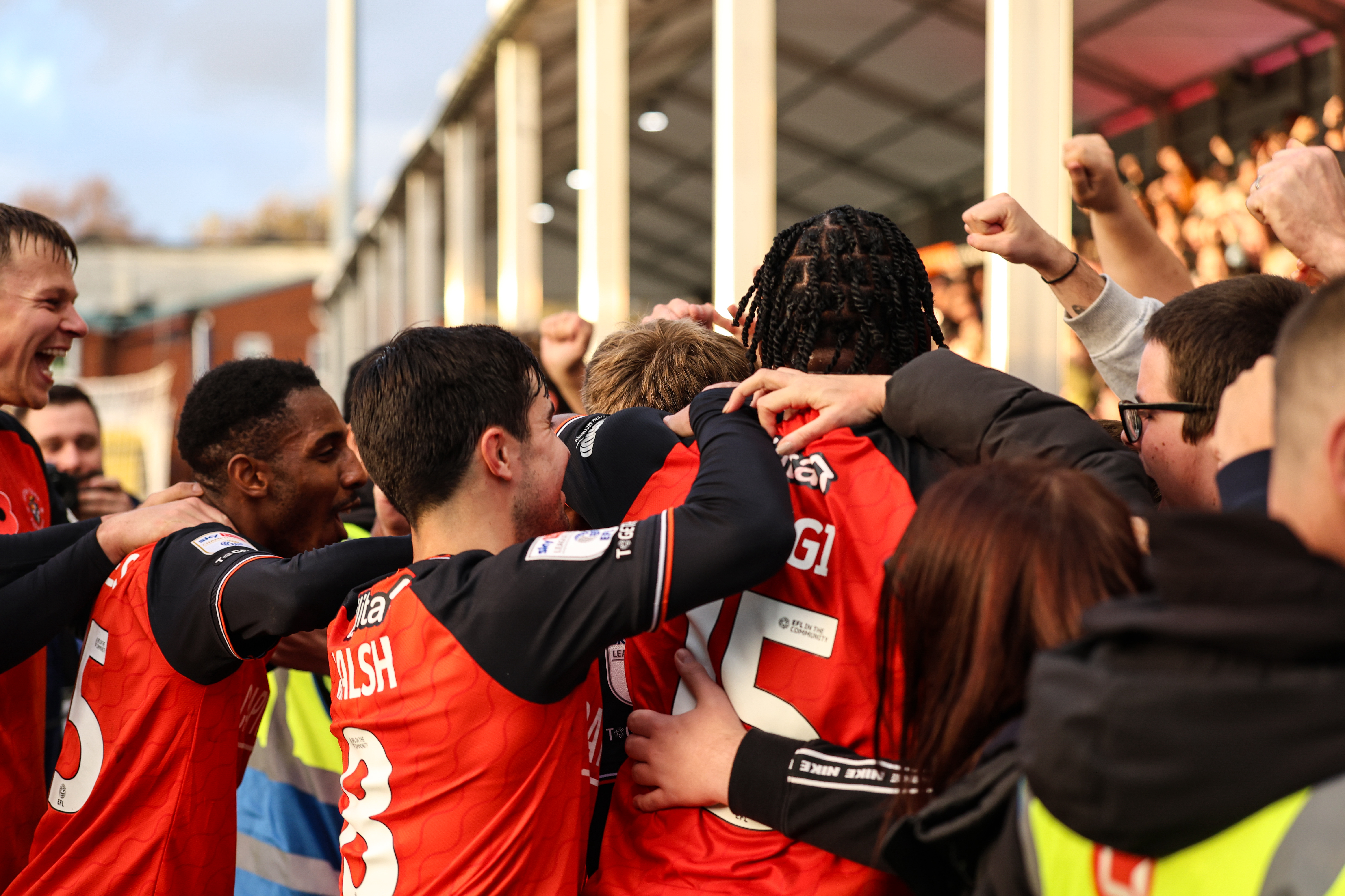 GD Stockport v Luton 08NOV25 111 Image
