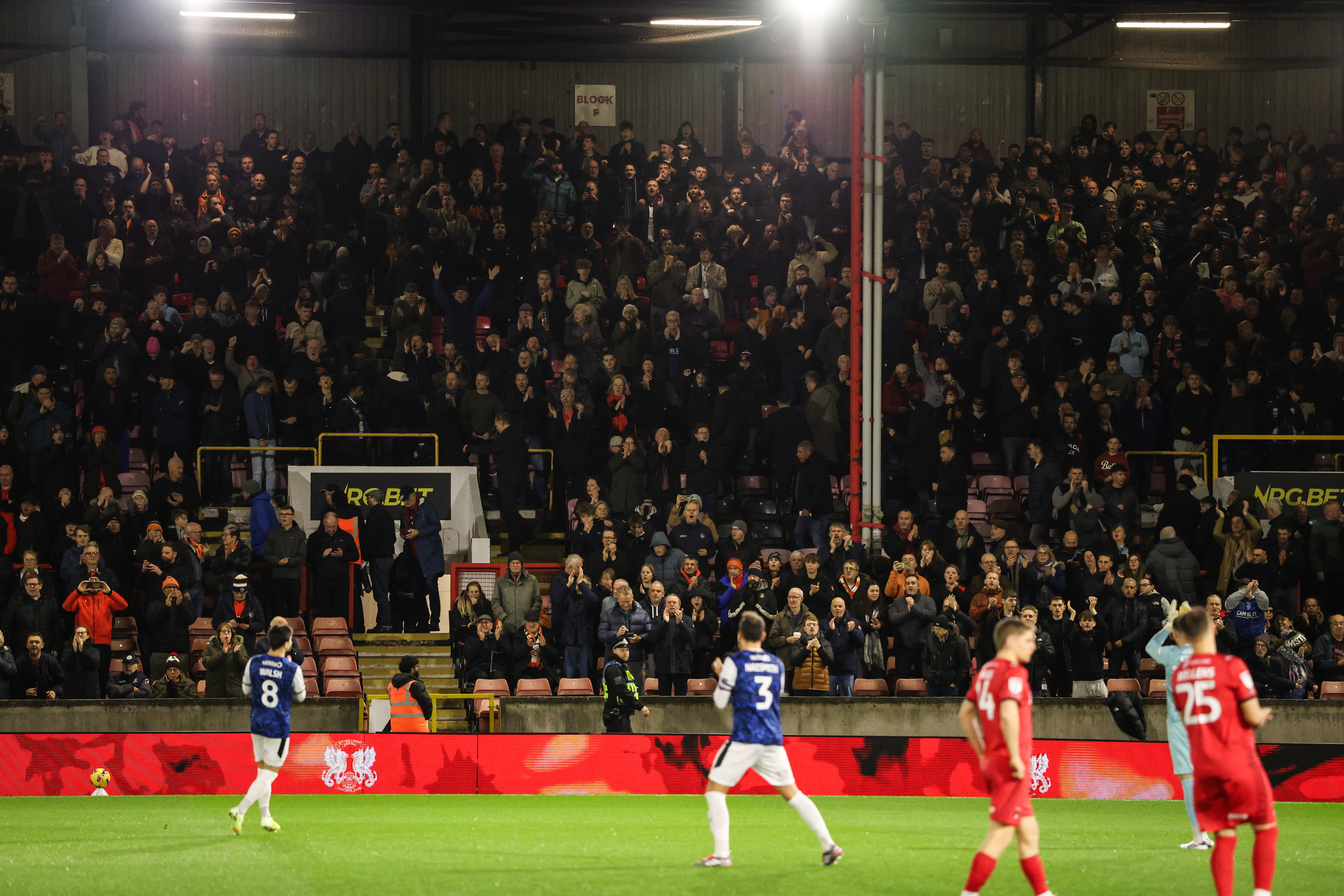 GD Orient v Luton 09DEC25 003 Image