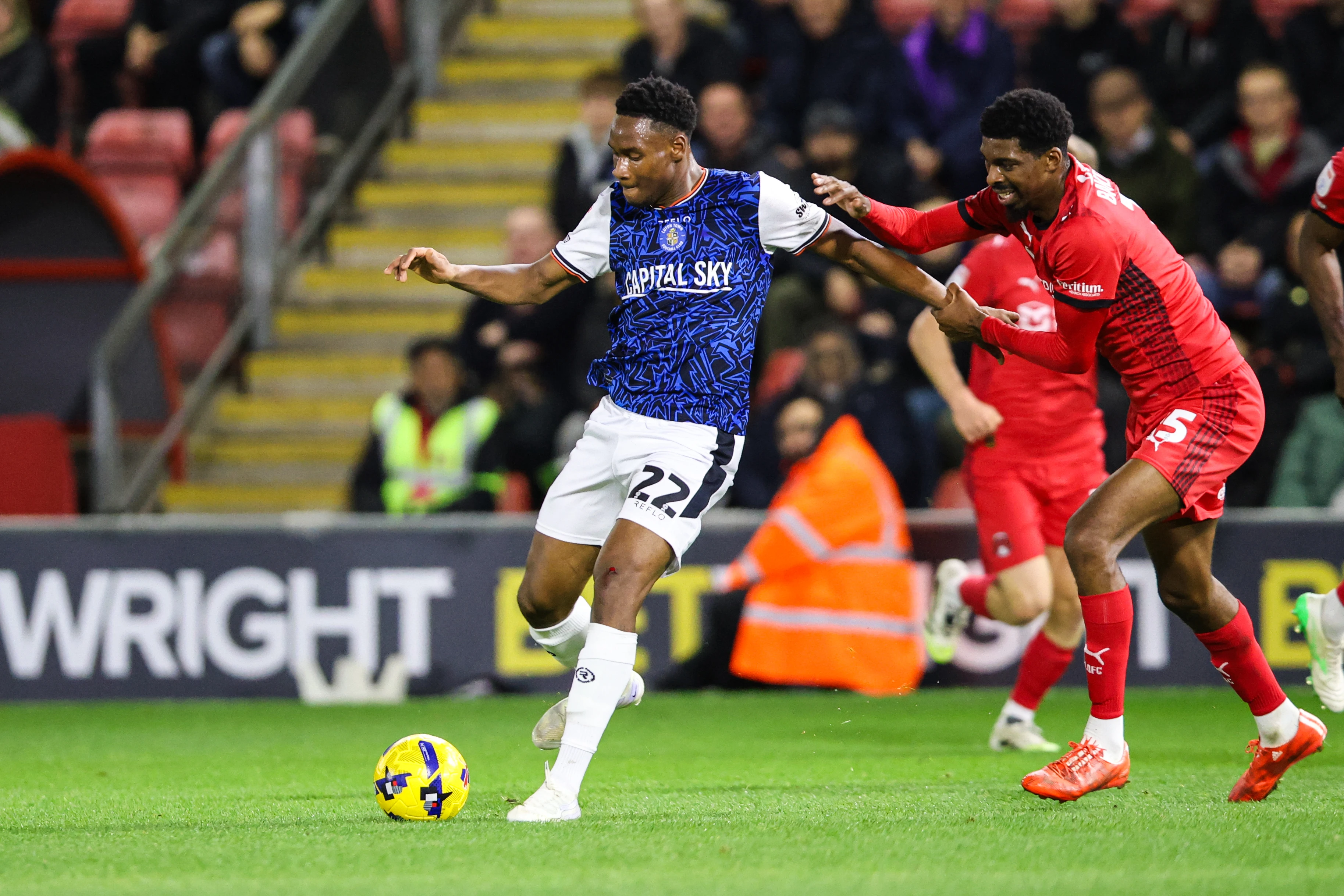 GD Orient v Luton 09DEC25 035 Image