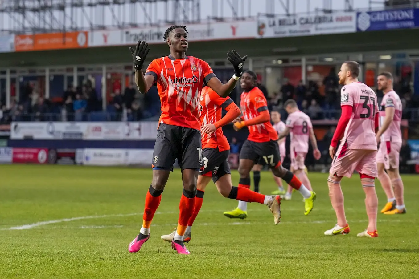 pmi_luton_v_grimsby_28jan23_adebayo_goal_0055.jpg
