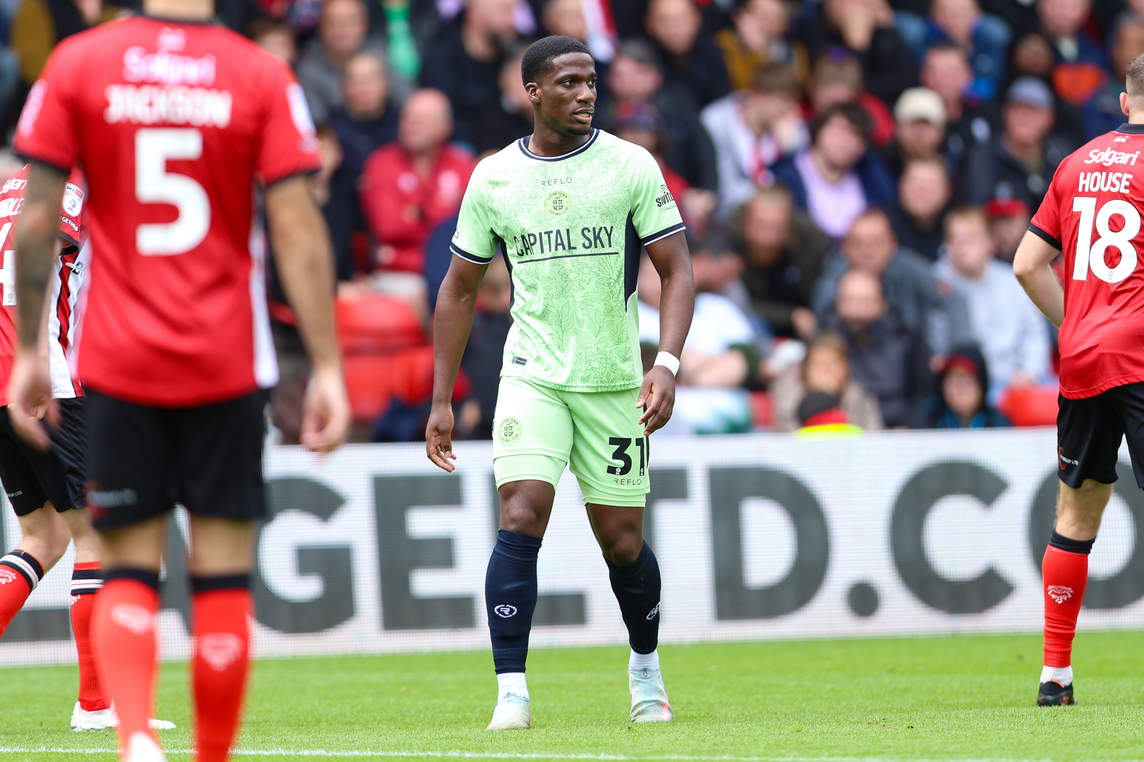 GD Lincoln v Luton 20SEP25 008 Image