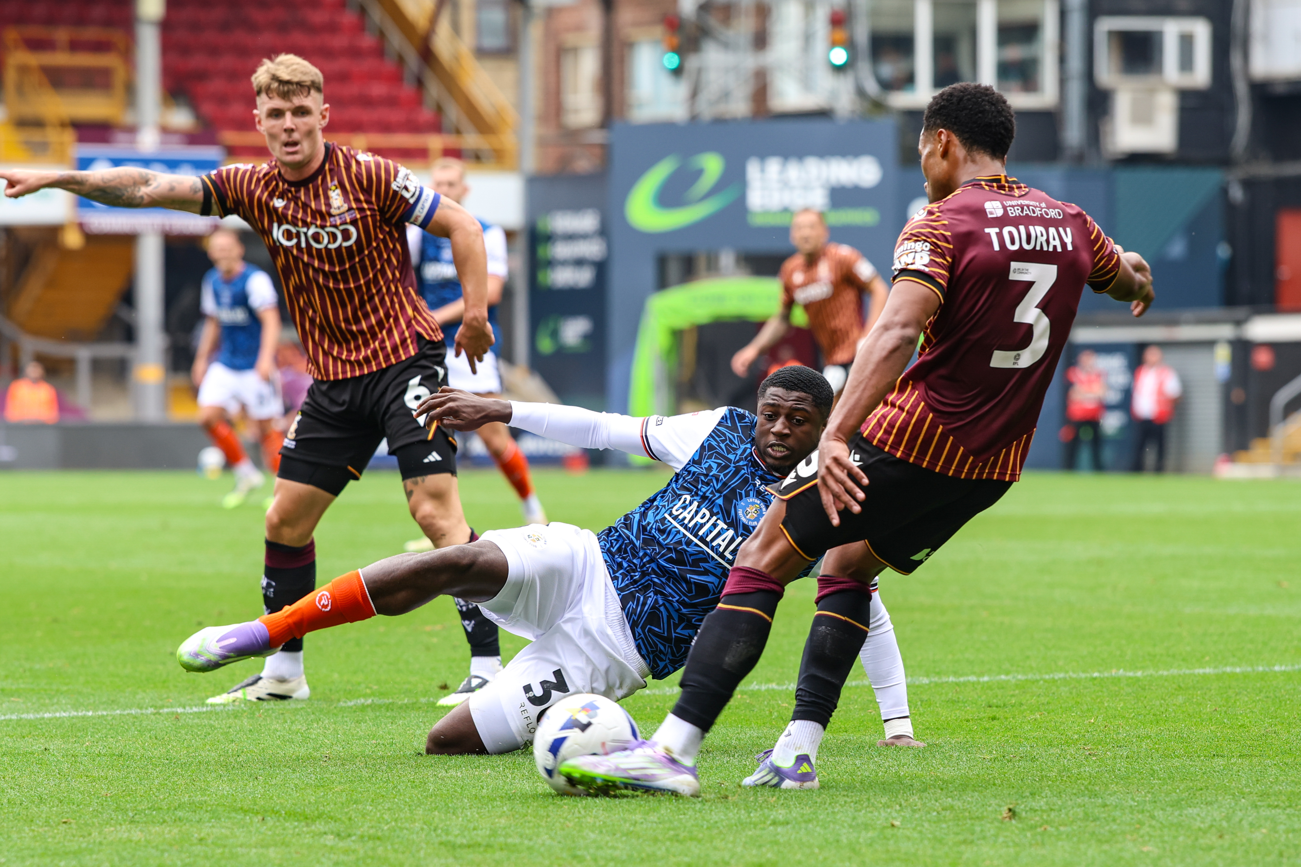 GD Bradford v Luton 16AUG25 008 Image