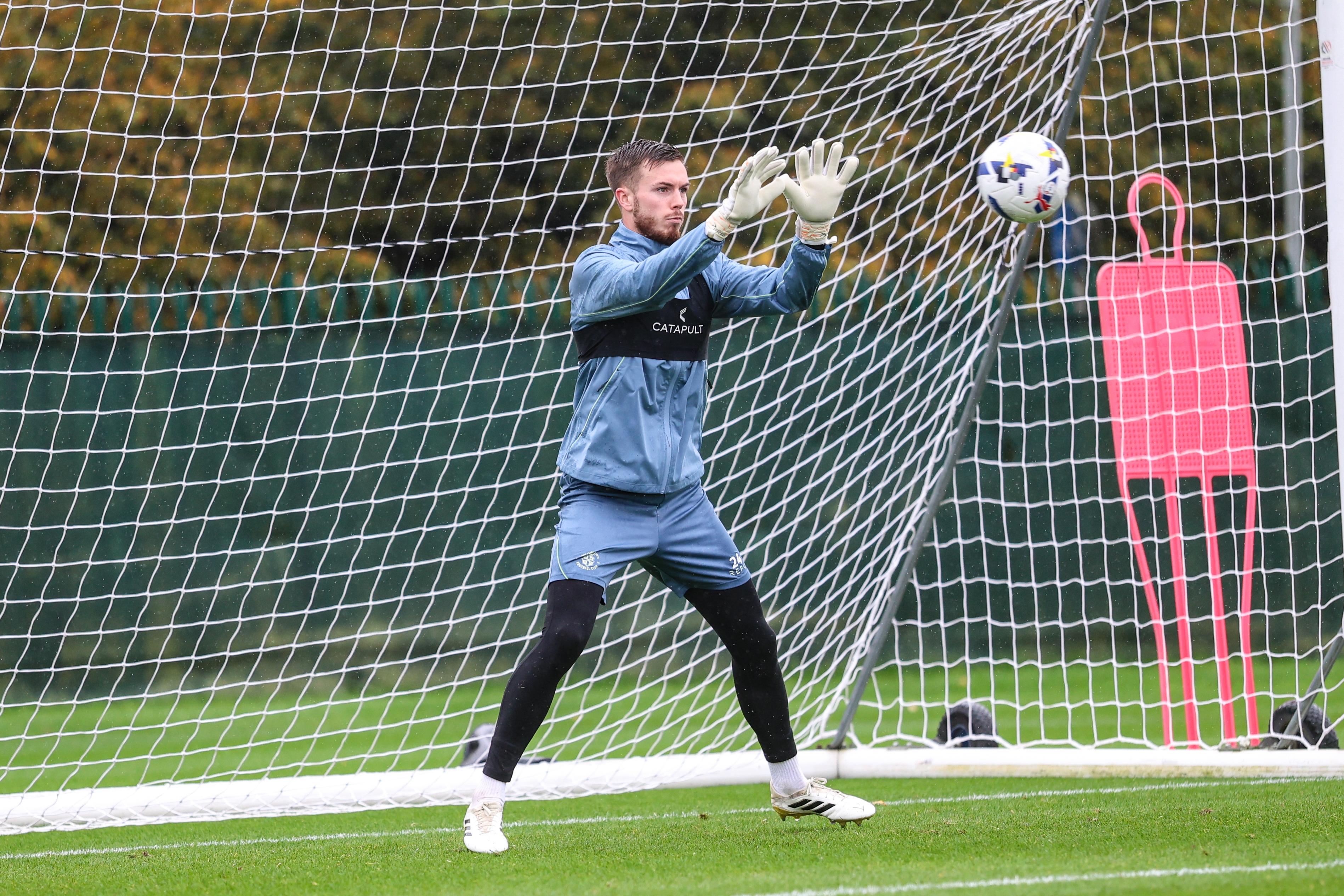 GD Luton Pre Stevenage Training 078 Image