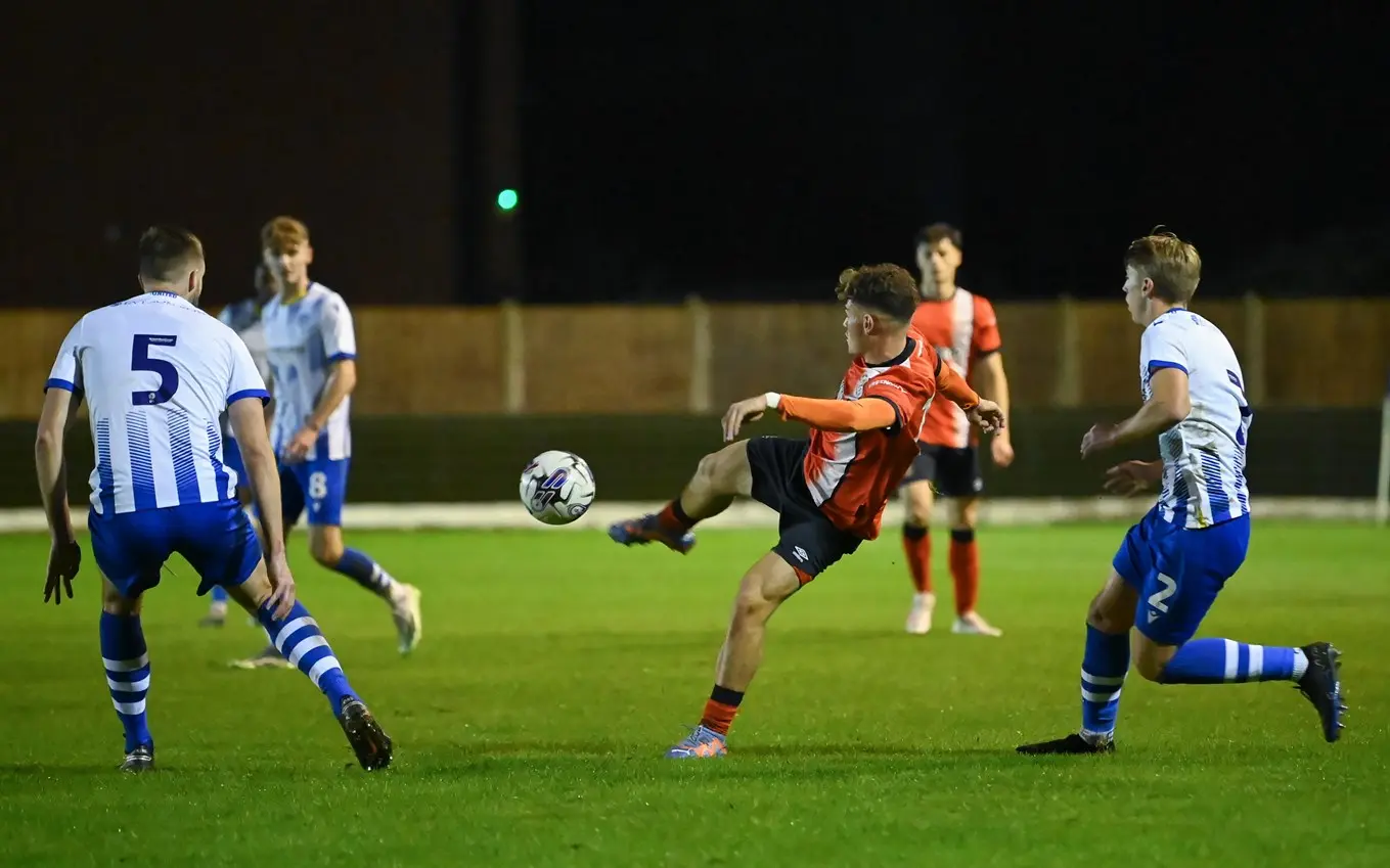 colchester-united-v-luton-town-020.jpg