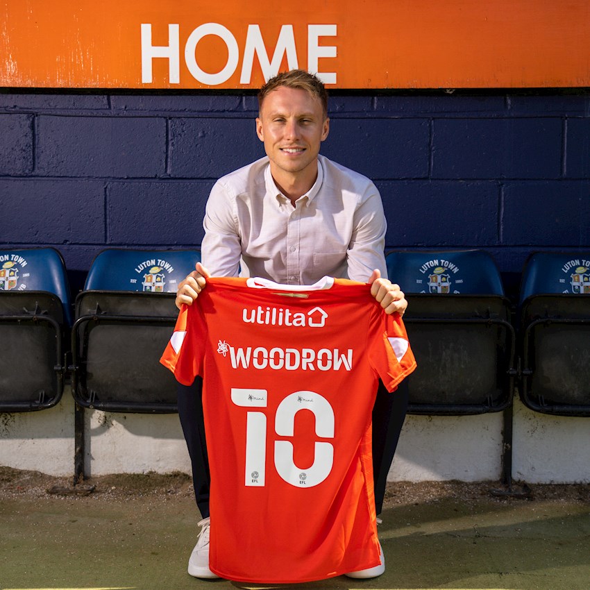 pmi_luton_town_sign_cauley_woodrow_210622_0018.jpg