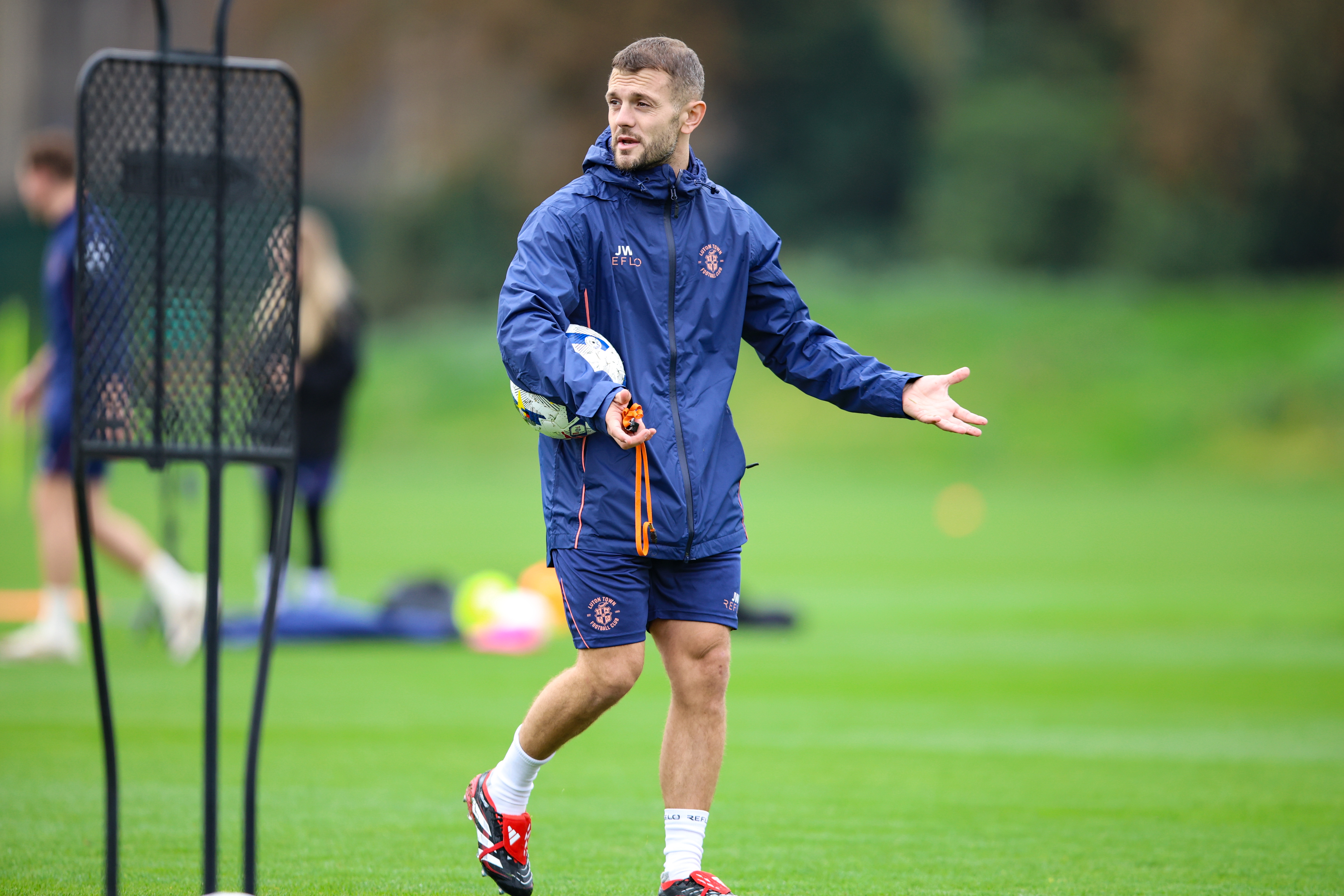 GD Luton Pre Mansfield Training 064 Image