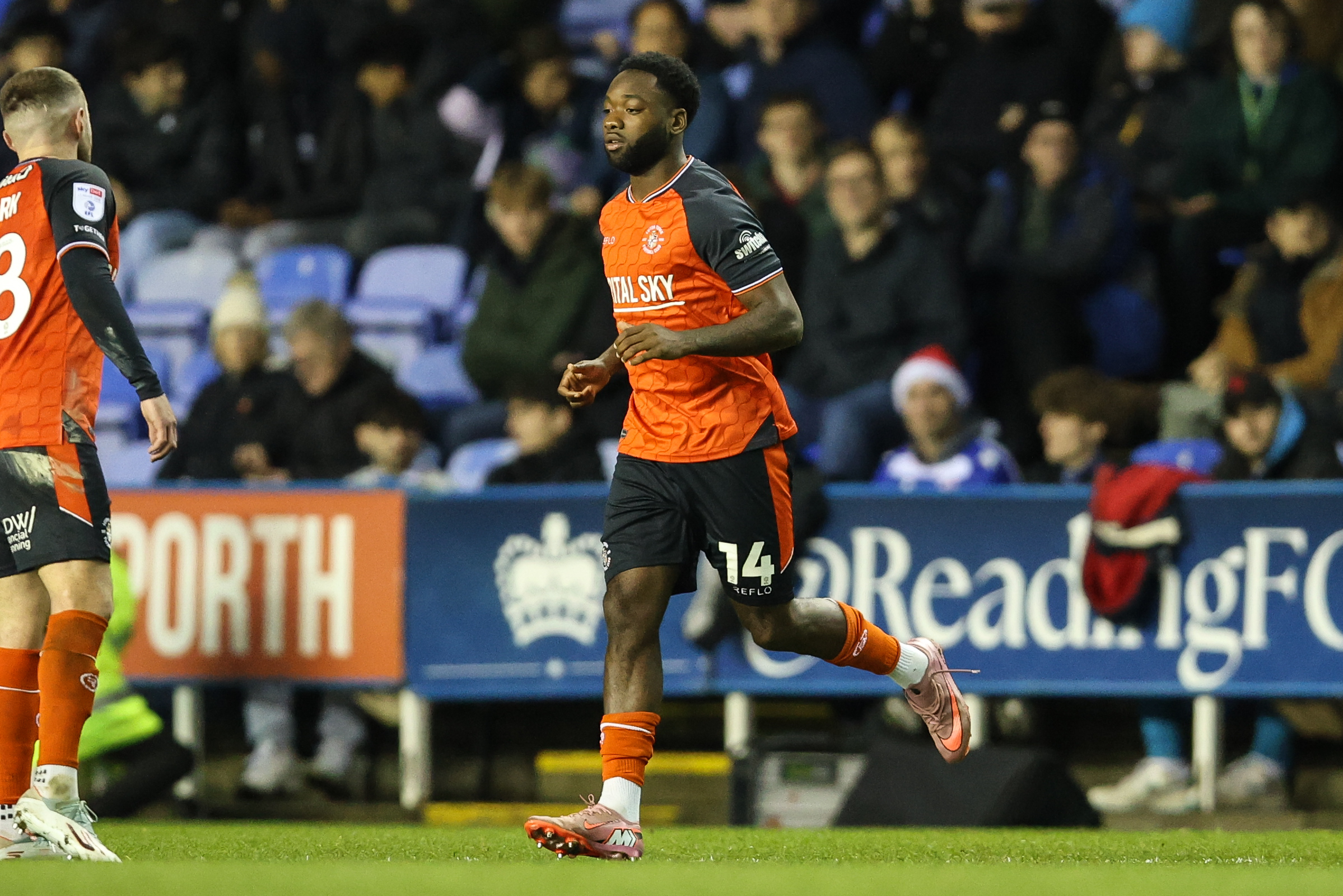 GD Reading v Luton 18DEC25 010 Image