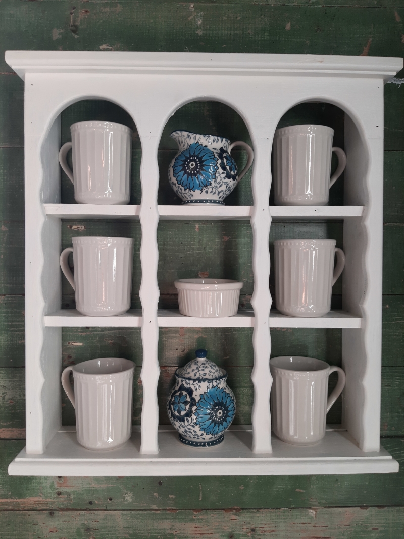 Decorative kitchen bar for coffee and tea sets