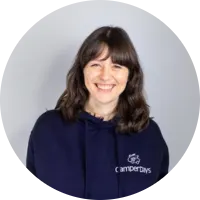 Julia Esser: Expertin für mobiles Reisen arbeitet jetzt bei CamperDays, war aber langjähriges Mitglied des Redaktionsteam von billiger-mietwagen.de