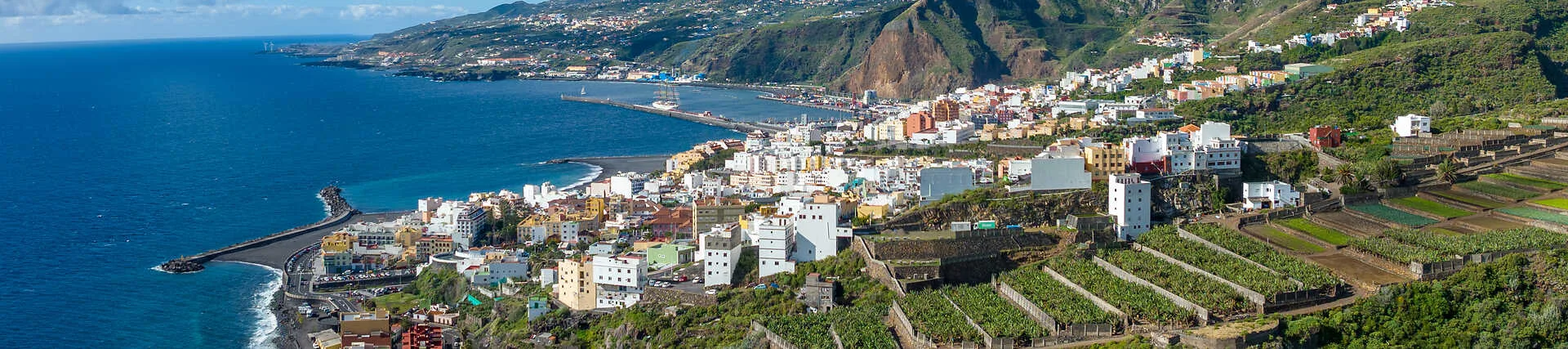 Santa Cruz de La Palma: Panorama der Inselhauptstadt und Hafen