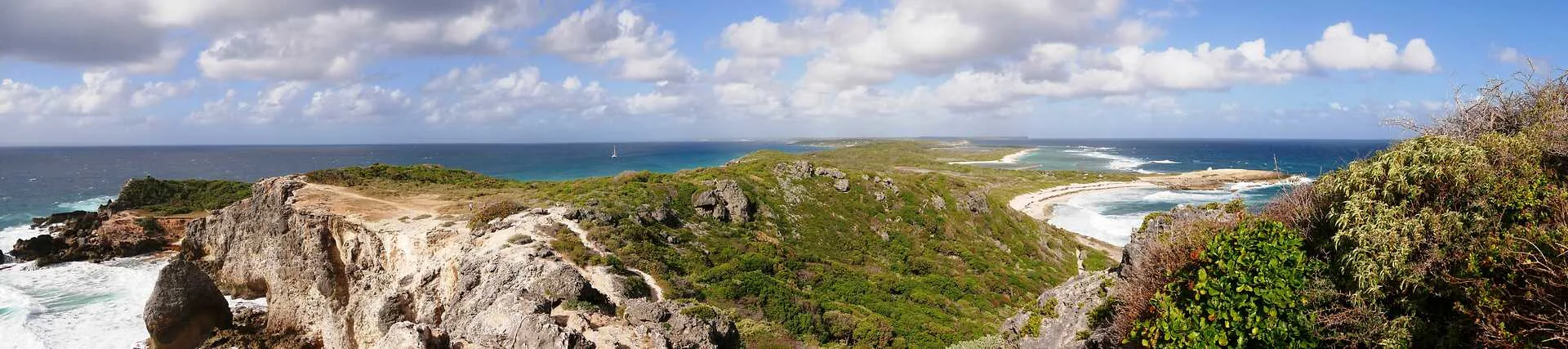 Photo panoramique de la Pointe des châteaux en Guadeloupe