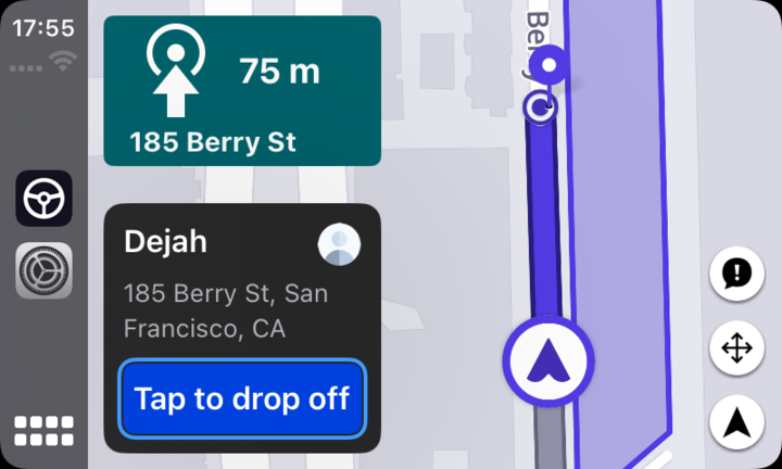 Esta imagem mostra como é o visual do CarPlay pelo Mapa Lyft.