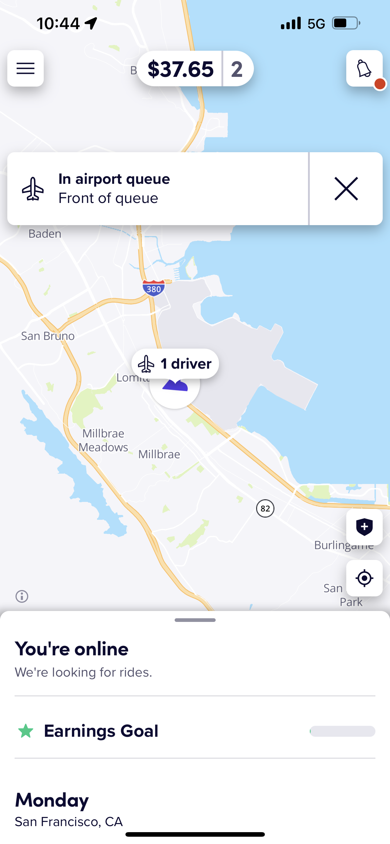This is a screenshot of a driver's queue at the airport.