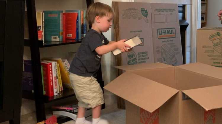 military kid helps with military move, so military family can move thems