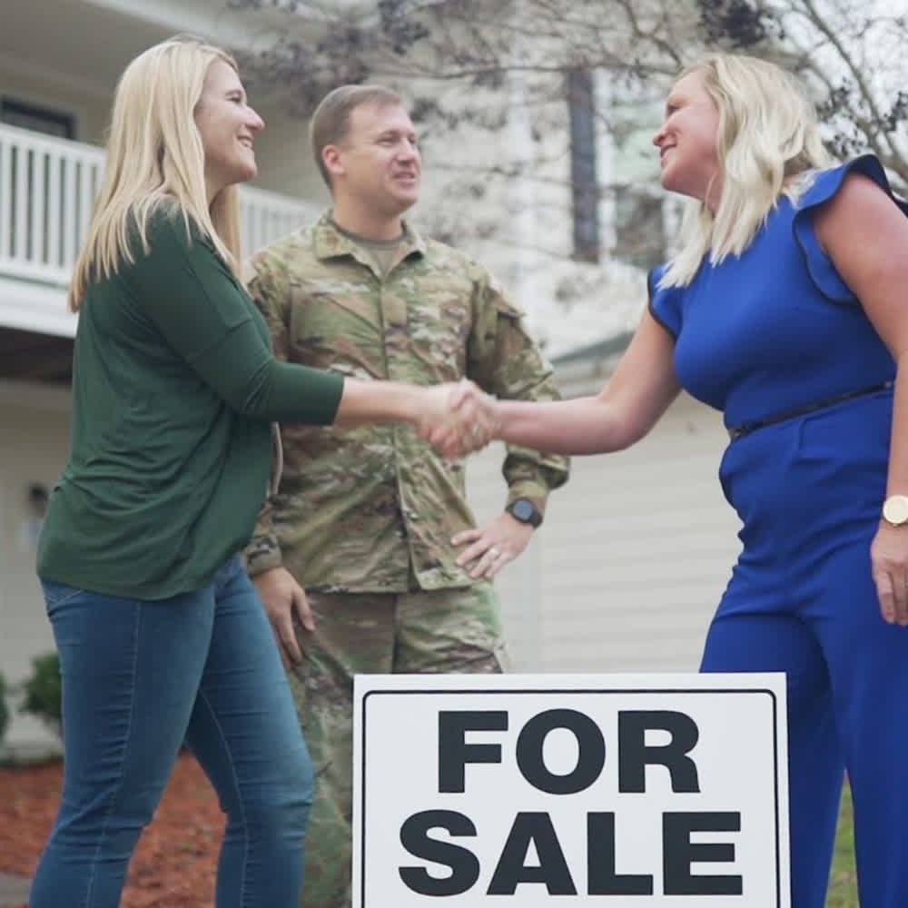 Image for military-friendly real estate agent CTA when you buy or sell your home.