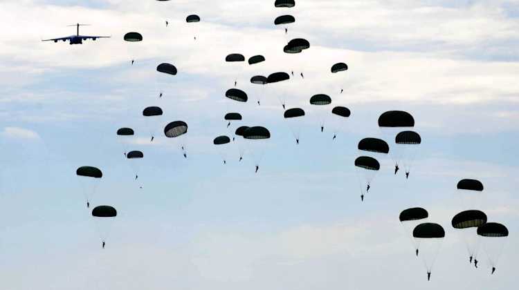 paratroopers at Fort Bragg