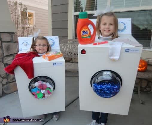 Got moving boxes? Make a Halloween costume that looks like a washer or dryer!