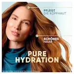 Werbung für Haarpflegeprodukt "PURE HYDRATION" mit Fokus auf Kopfhautpflege und schönes Haar.
