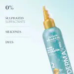 Haarprodukt mit 0% Sulfaten, Silikone und Farbstoffe wird auf die Kopfhaut aufgetragen.
