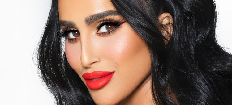 Lilly Ghalichi 